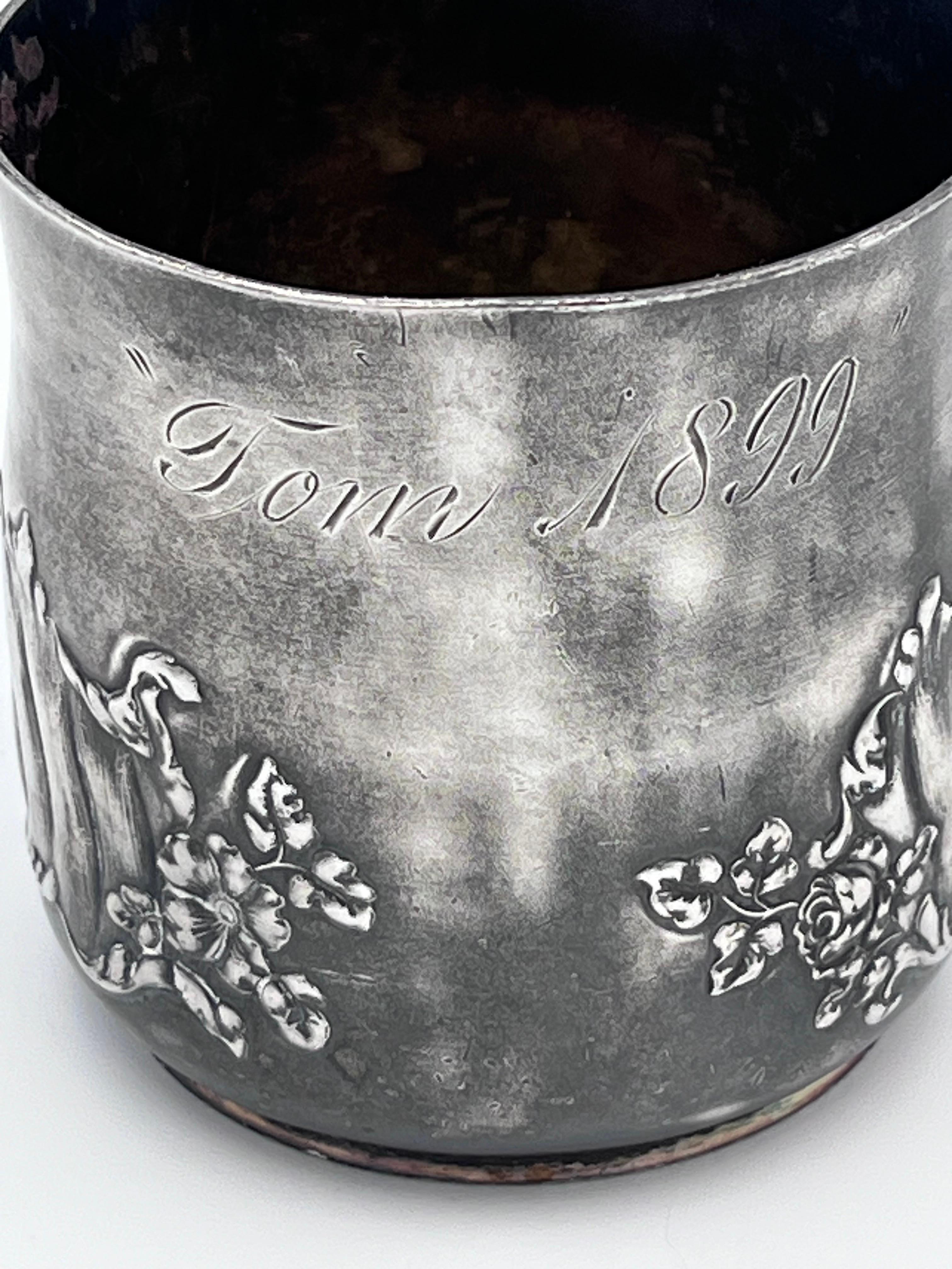 Sweet Pairpoint Manufacturing Co. Tazza per neonato o per battesimo con incisione 