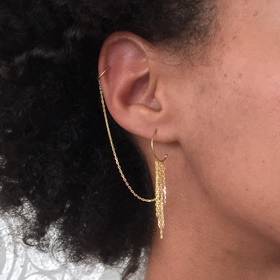 Sweet Pea 18 Karat Yellow Gold Small Hoop Earring with Tapered Fringe and Cuff In New Condition For Sale In London, GB
