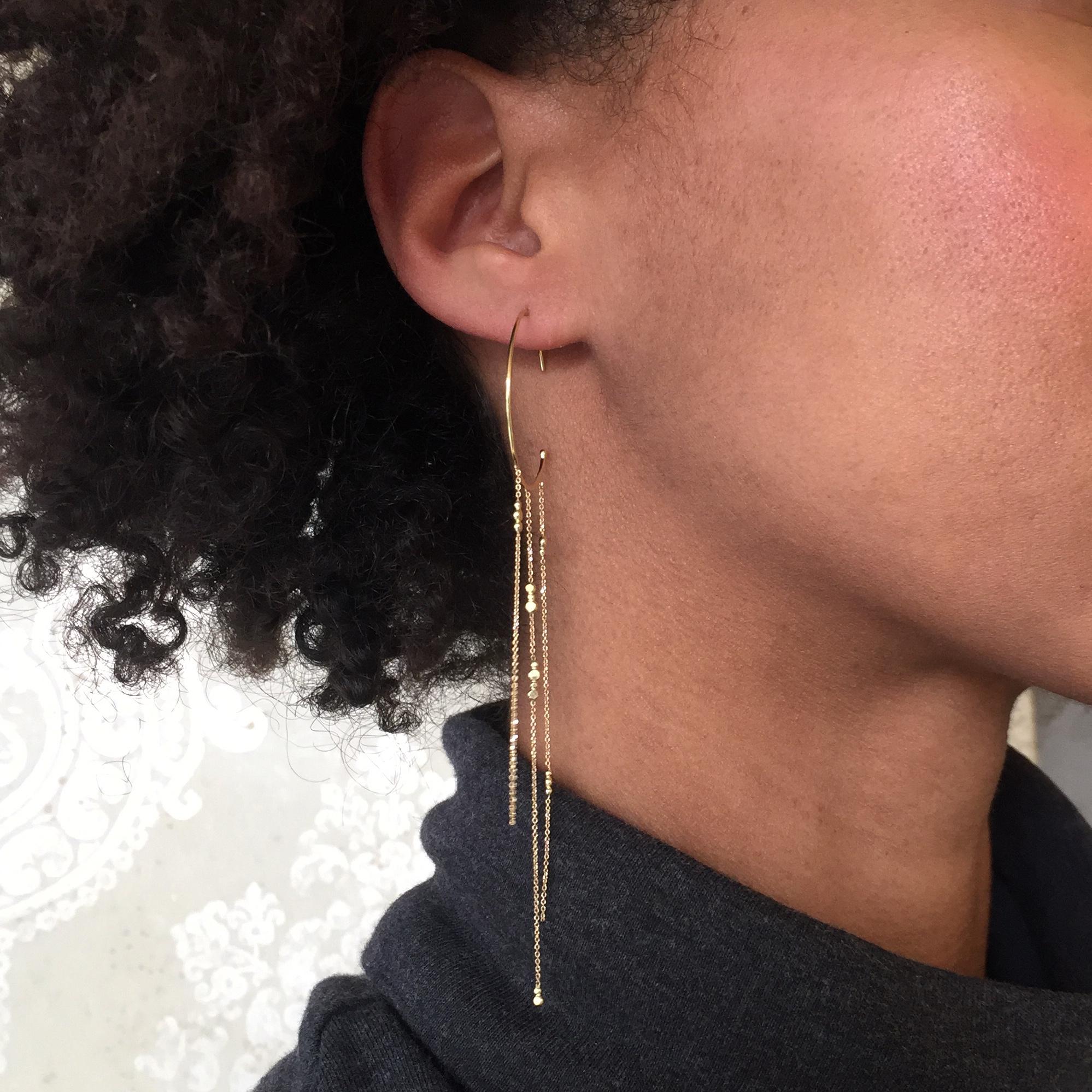 Sweet Pea Bits And Bobs 18k Yellow Gold Hoop Earrings With Chains In New Condition For Sale In London, GB