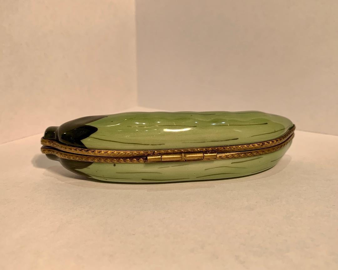 French Sweet Pea Limoges France Two Peas in a Pod Miniature Porcelain Trinket Box