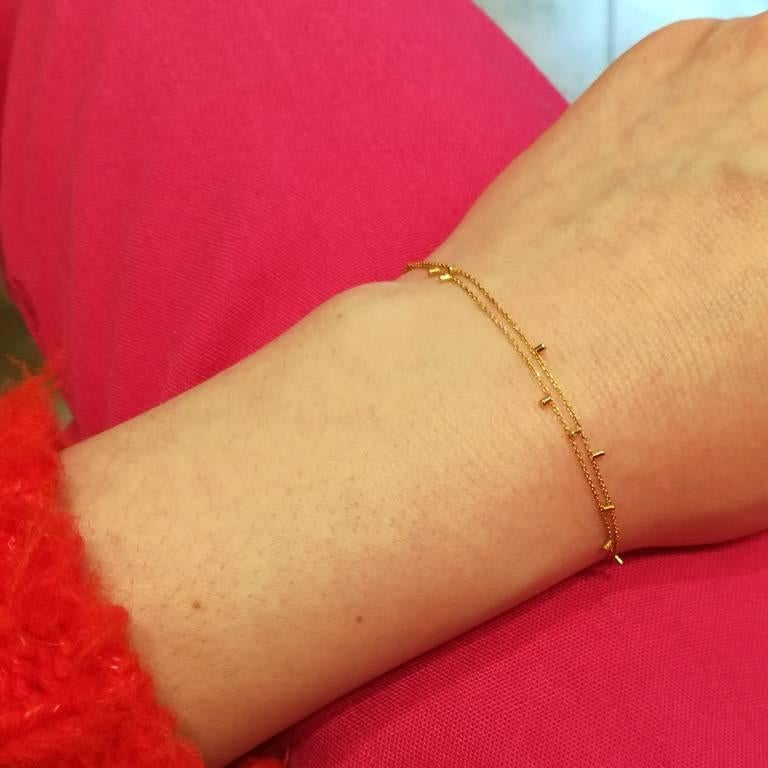Contemporary Sweet Pea 18k Yellow Gold Fine Chain Bracelet For Sale