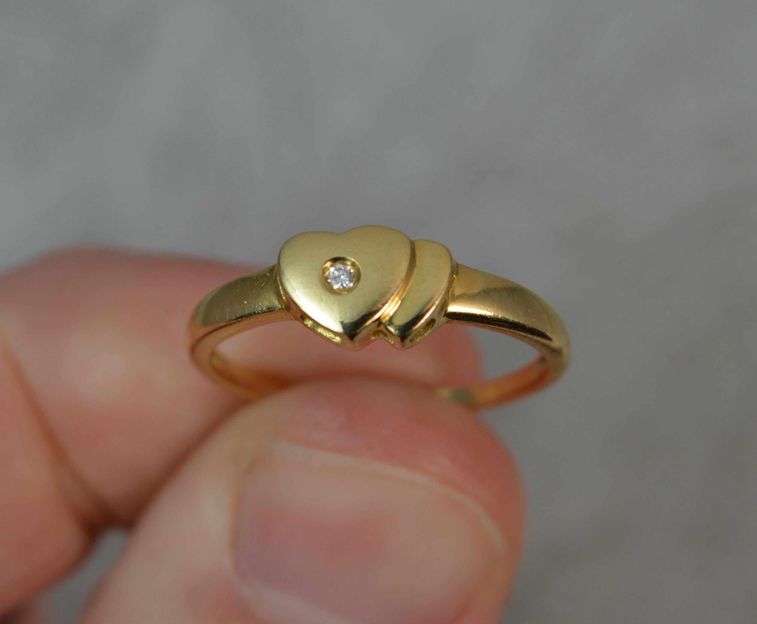 Sweet Two Heart Love Shaped 18 Carat Gold Signet Ring with Diamond In Excellent Condition In St Helens, GB