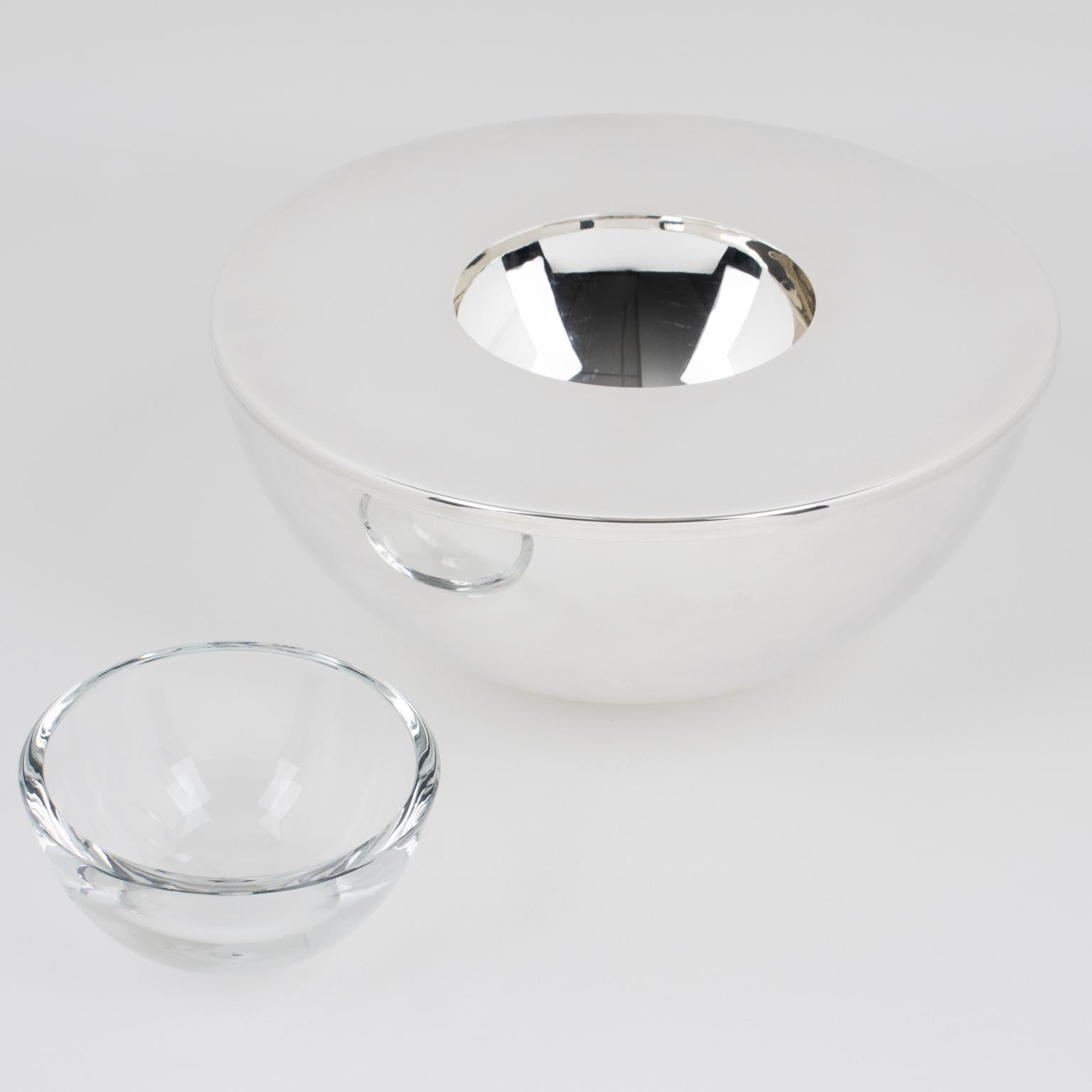 Fin du 20e siècle Swid Powell for Calvin Klein Silver Plate and Crystal Caviar Bowl Dish Chiller (assiette réfrigérante en métal argenté et cristal) en vente