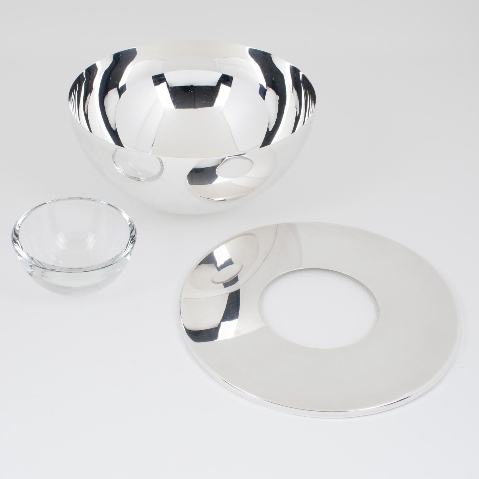 Métal Swid Powell for Calvin Klein Silver Plate and Crystal Caviar Bowl Dish Chiller (assiette réfrigérante en métal argenté et cristal) en vente