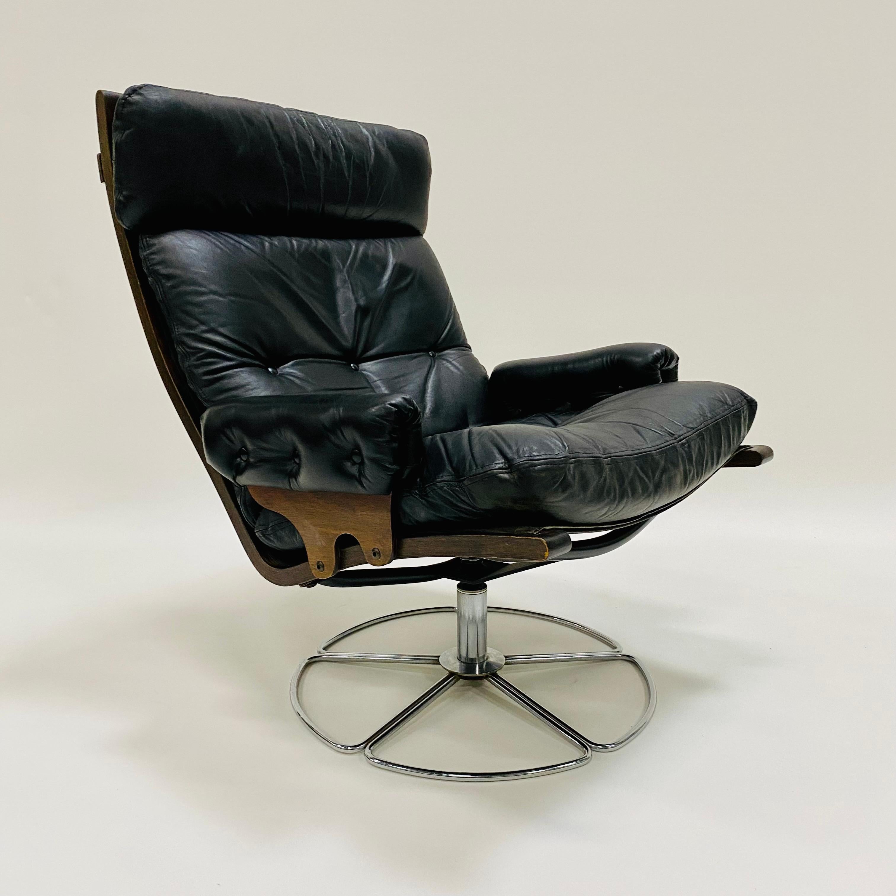 Swiffle Base Leather Lounge Chair by Bruno Mathsson for DUX, Sweden, 1970s 9