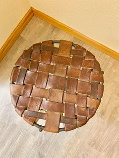 Minimalistischer Hocker Swift + Monell Iron + gewebtes Leder (Lila Swift Donald Monell)