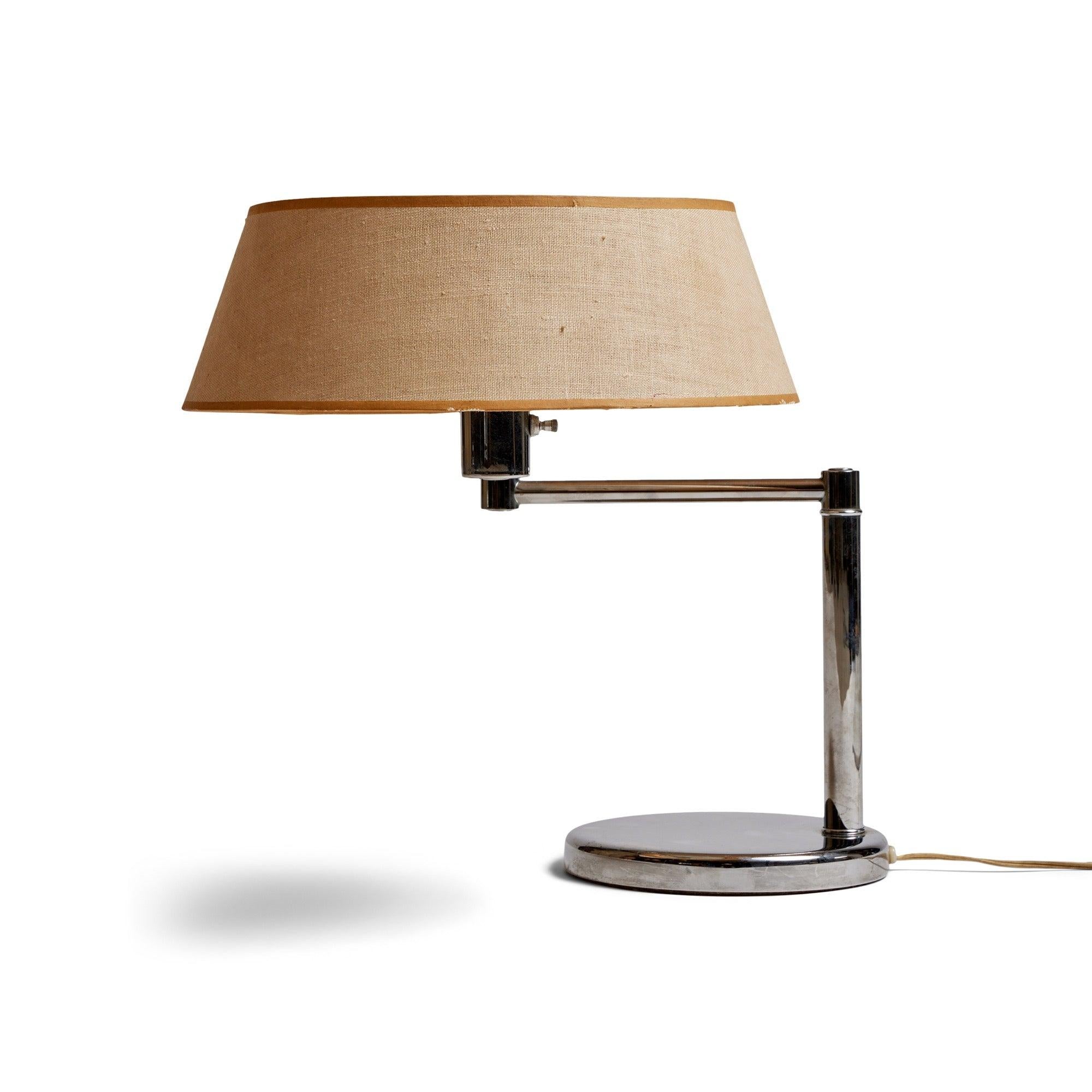 Américain Lampe à bras pivotant de Walter Von Nessen pour Nessen Studios en vente