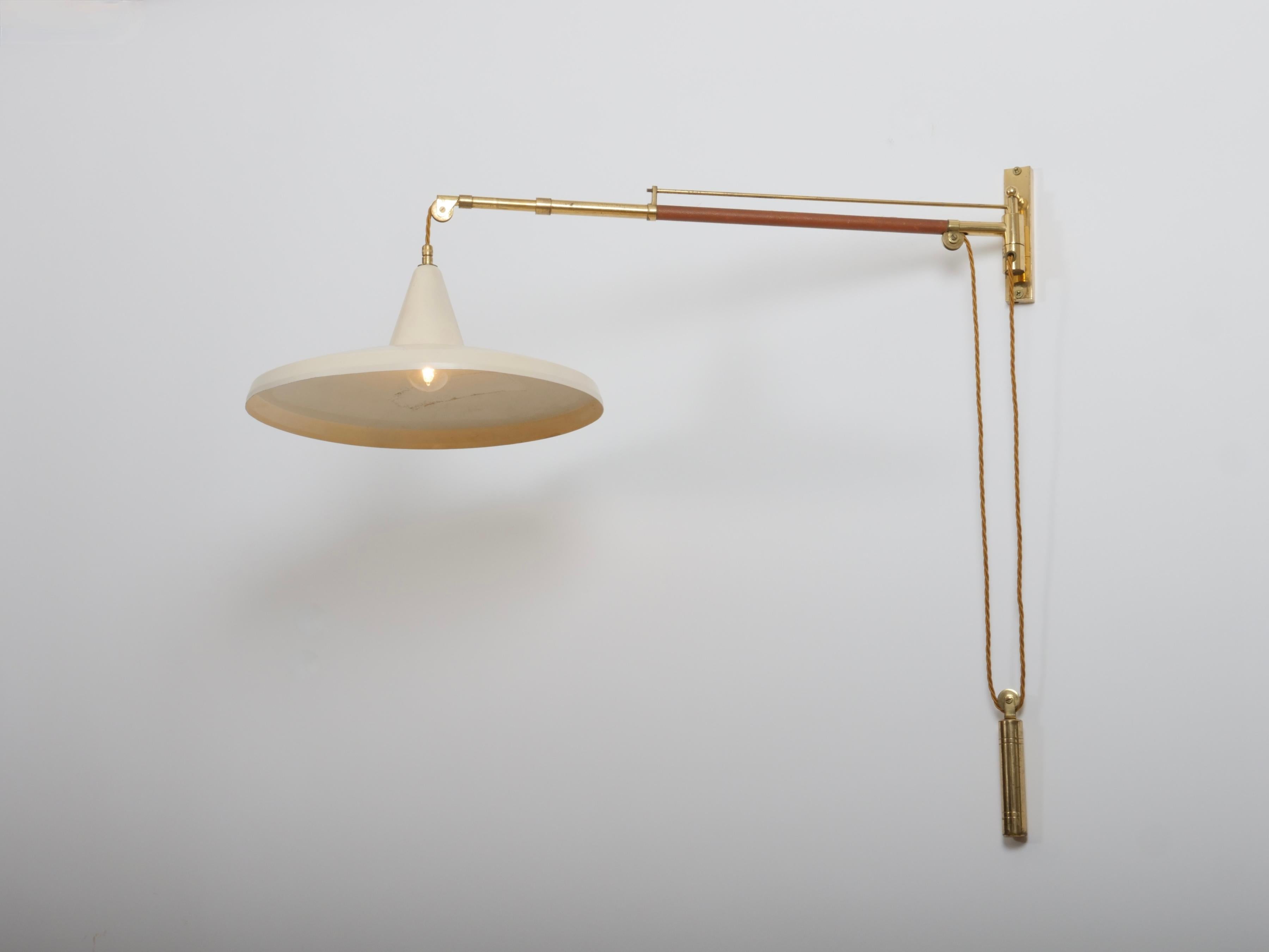 Swing arm wall light. Brass and leather Italy c1950 Brass n In Good Condition For Sale In London, GB