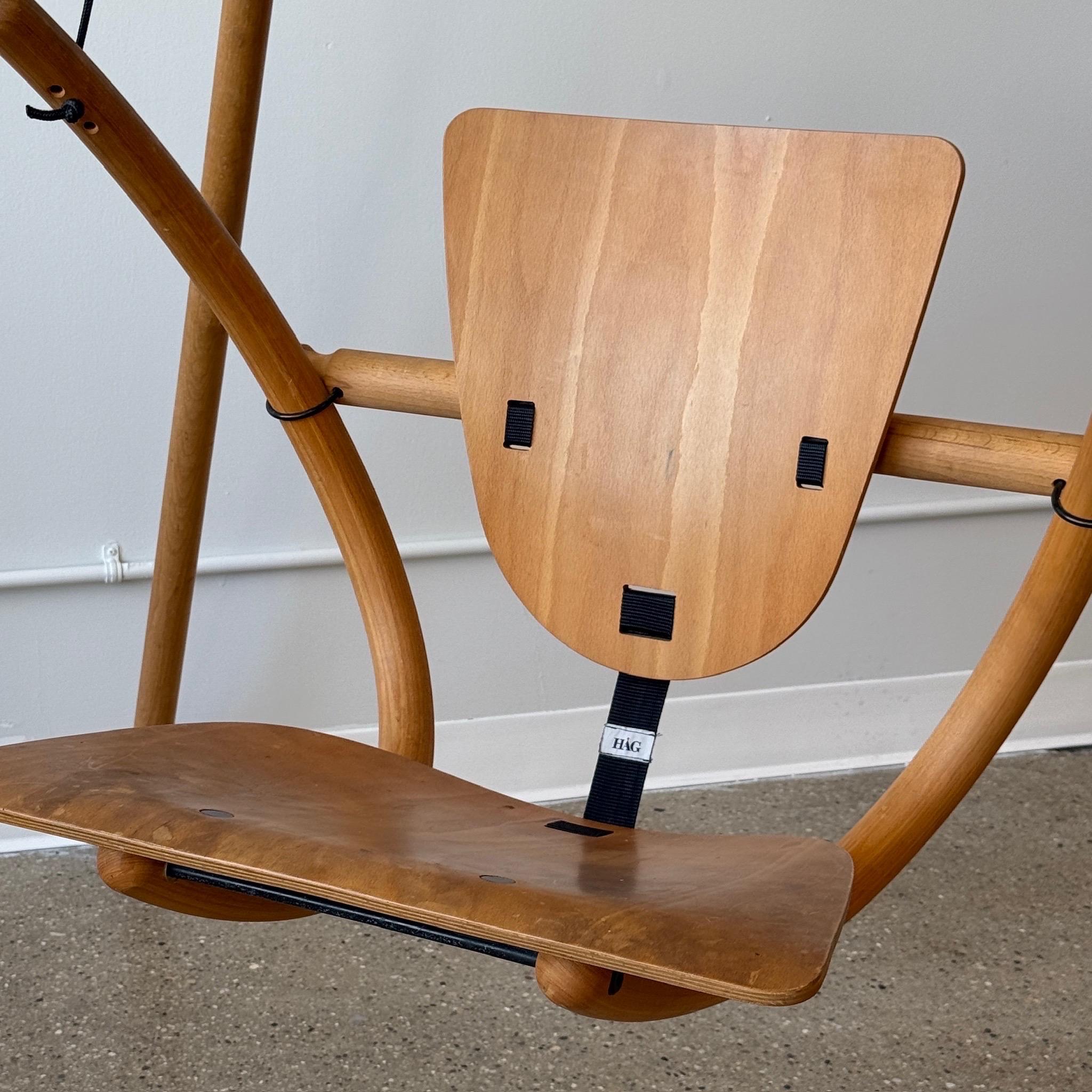 c. 1999. Edizione 231/500. Struttura in Wood con schienale reclinabile. La corda in dotazione è molto lunga. Sedia estremamente rara. Teepee originale incluso  

