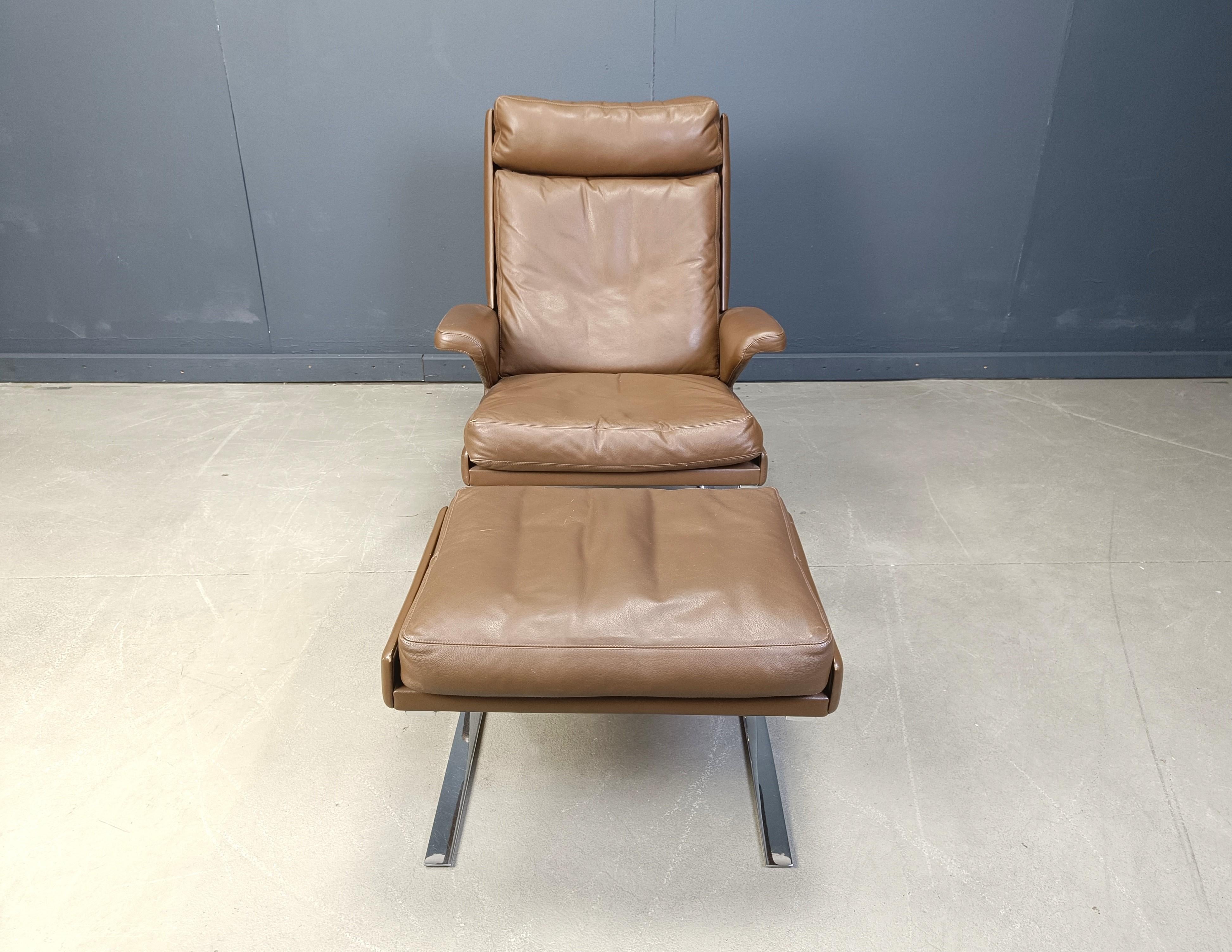 Swing Lounge Chair et Ottoman de Reinhold Adolf et Hans-Jürgen Schräpfer en vente 4