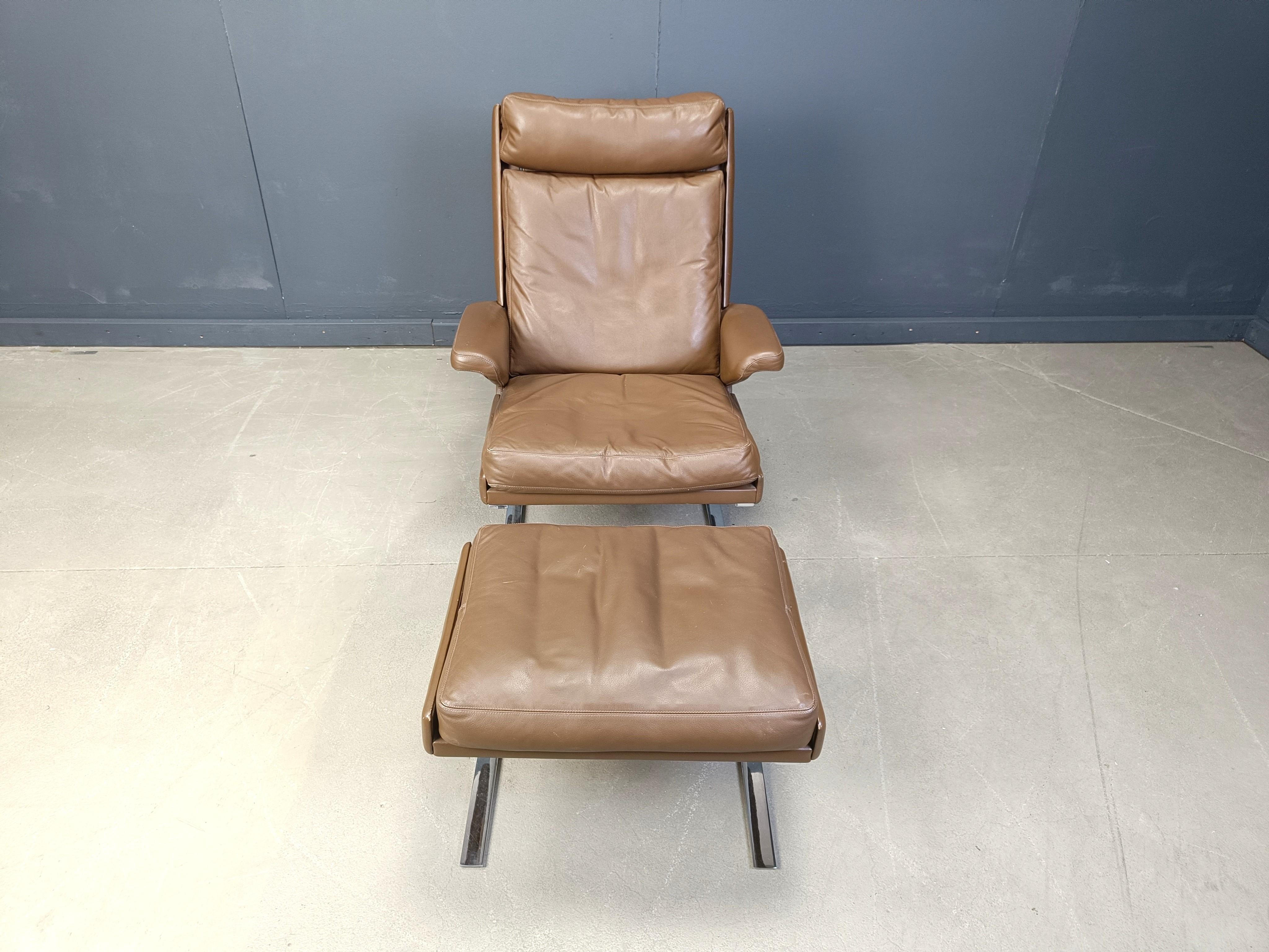 Swing Lounge Chair et Ottoman de Reinhold Adolf et Hans-Jürgen Schräpfer en vente 5