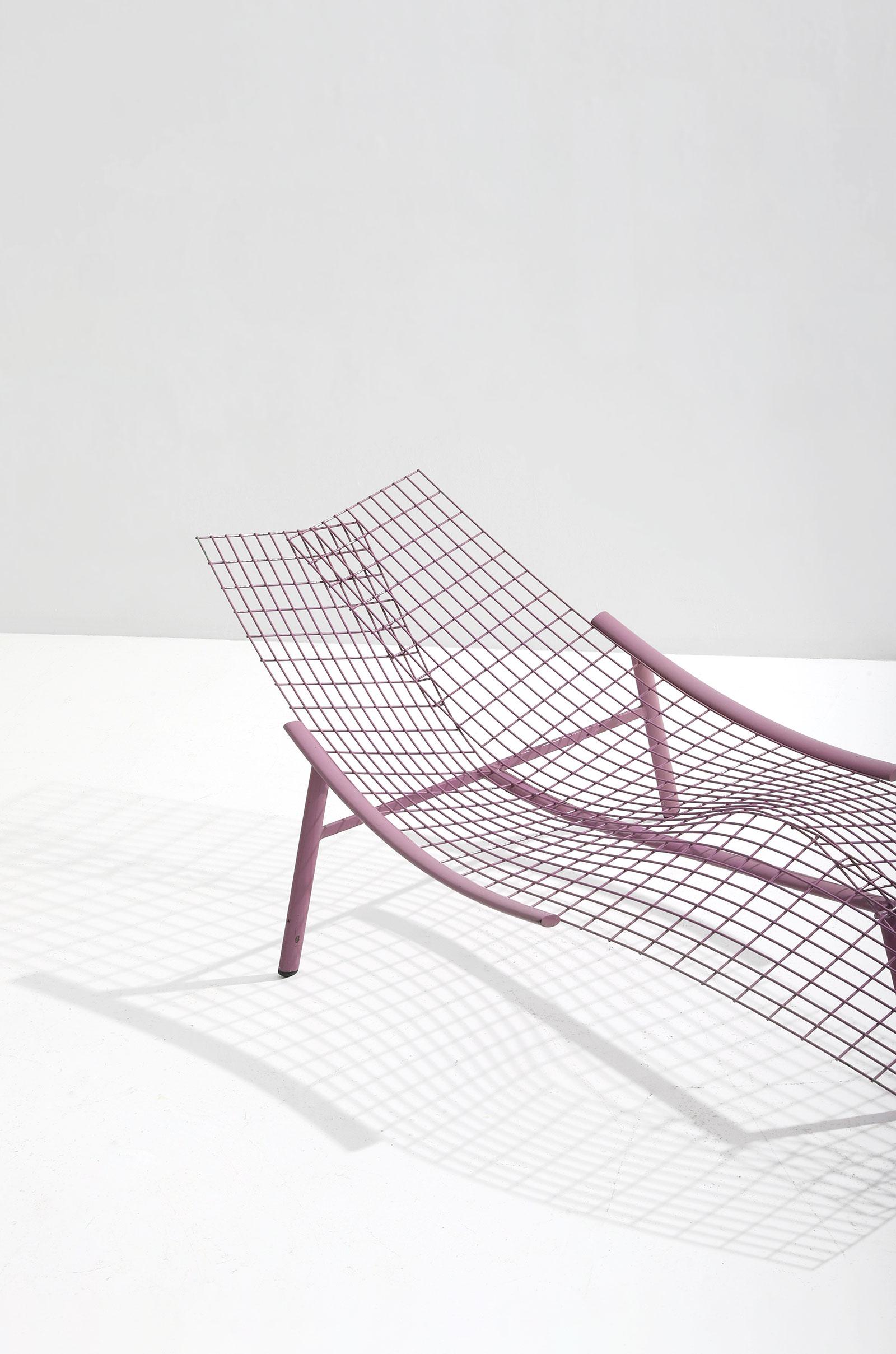 Painted Swing Lounge Chair by Giovanni Offredi for Saporiti, 1980s For Sale