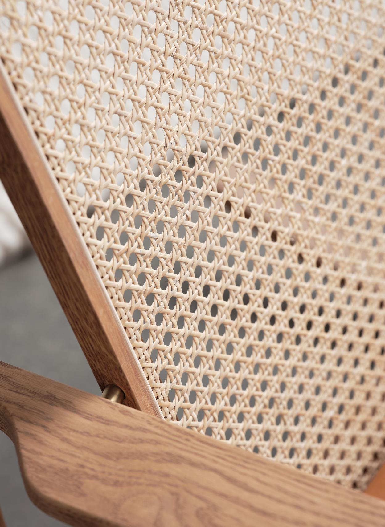 Contemporary Swing Rocking Chair Nevada Oak, Cognac by Warm Nordic
