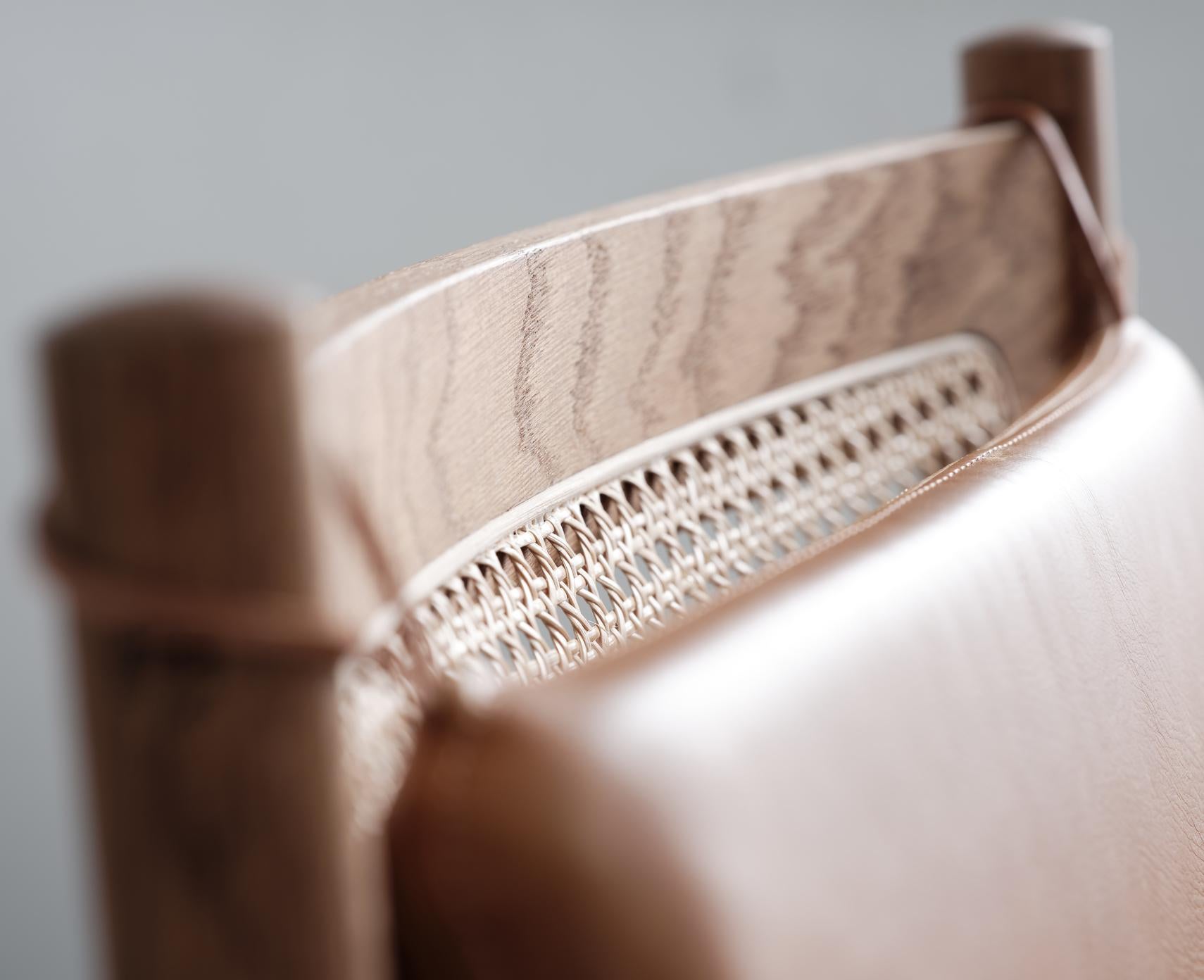 Postmoderne Chaise à bascule pivotante en laine et granit de chêne par Warm Nordic en vente