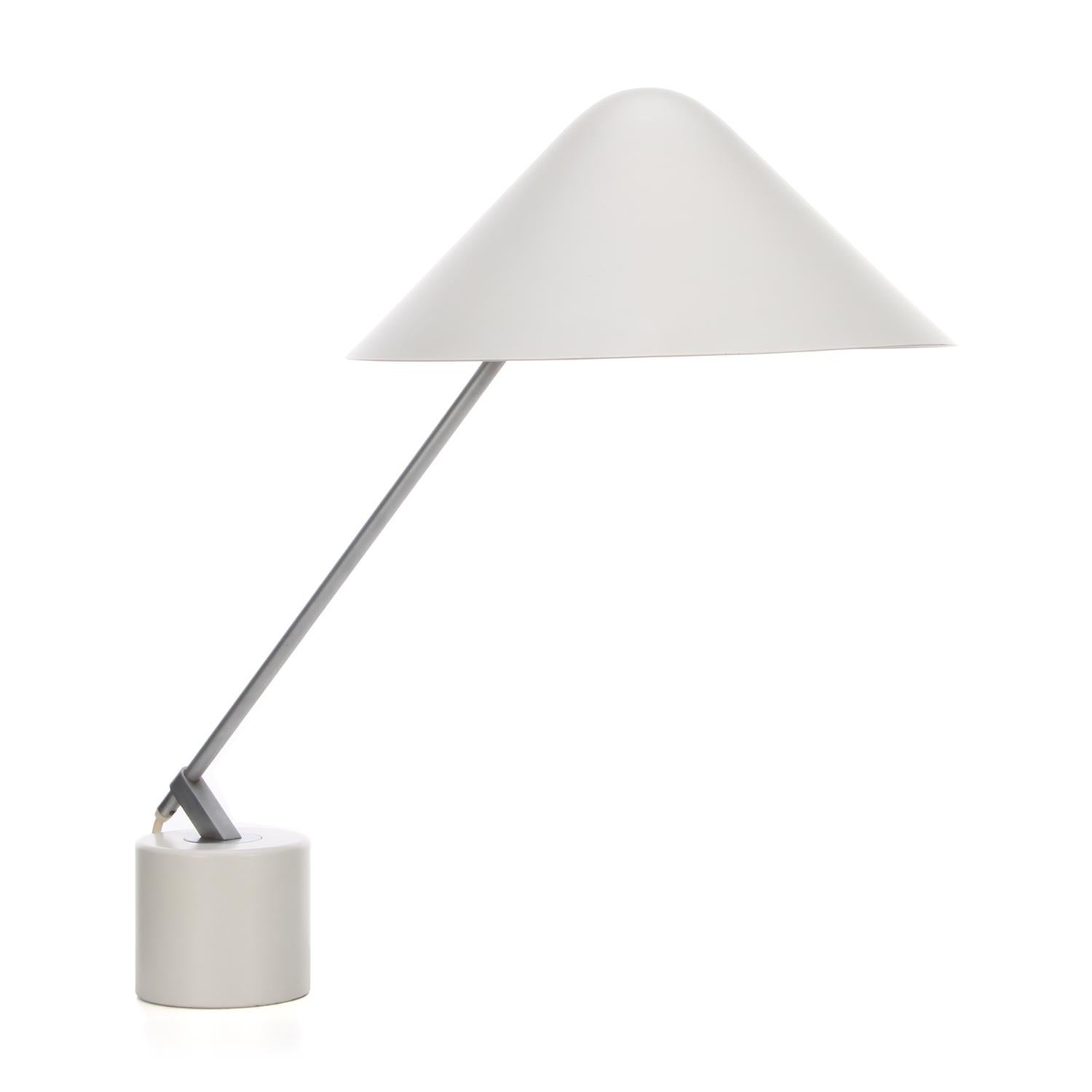 Swing VIP Large White Table Lamp by Jorgen Gammelgaard, Pandul, 1983