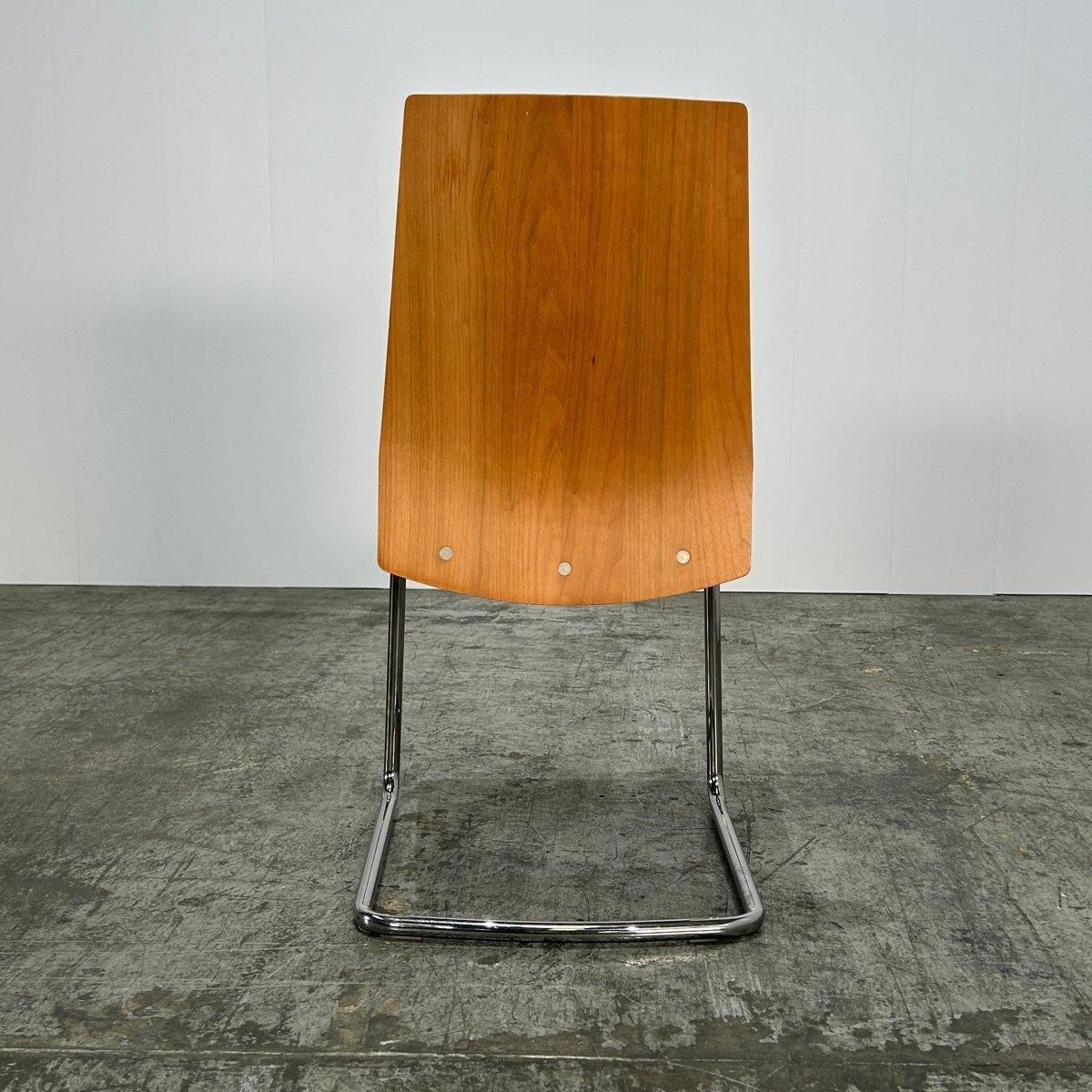Swing-Stühle aus Nussbaumholz und Leder von Calligaris, achtteilig, Set (Metall) im Angebot