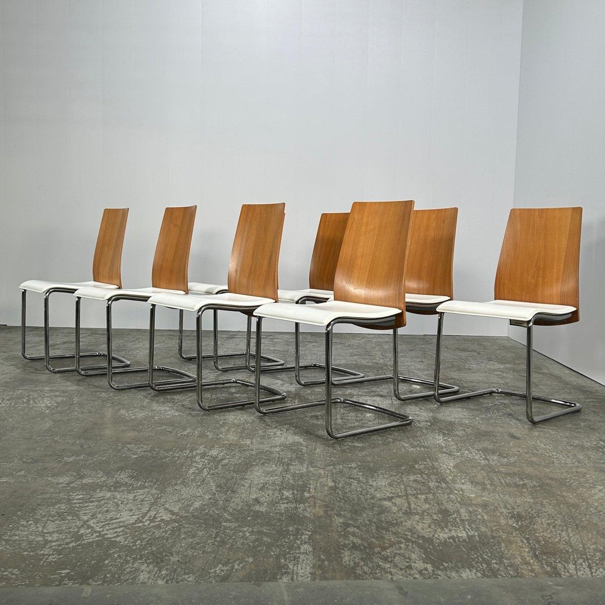 Swing-Stühle aus Nussbaumholz und Leder von Calligaris, achtteilig, Set im Angebot 2