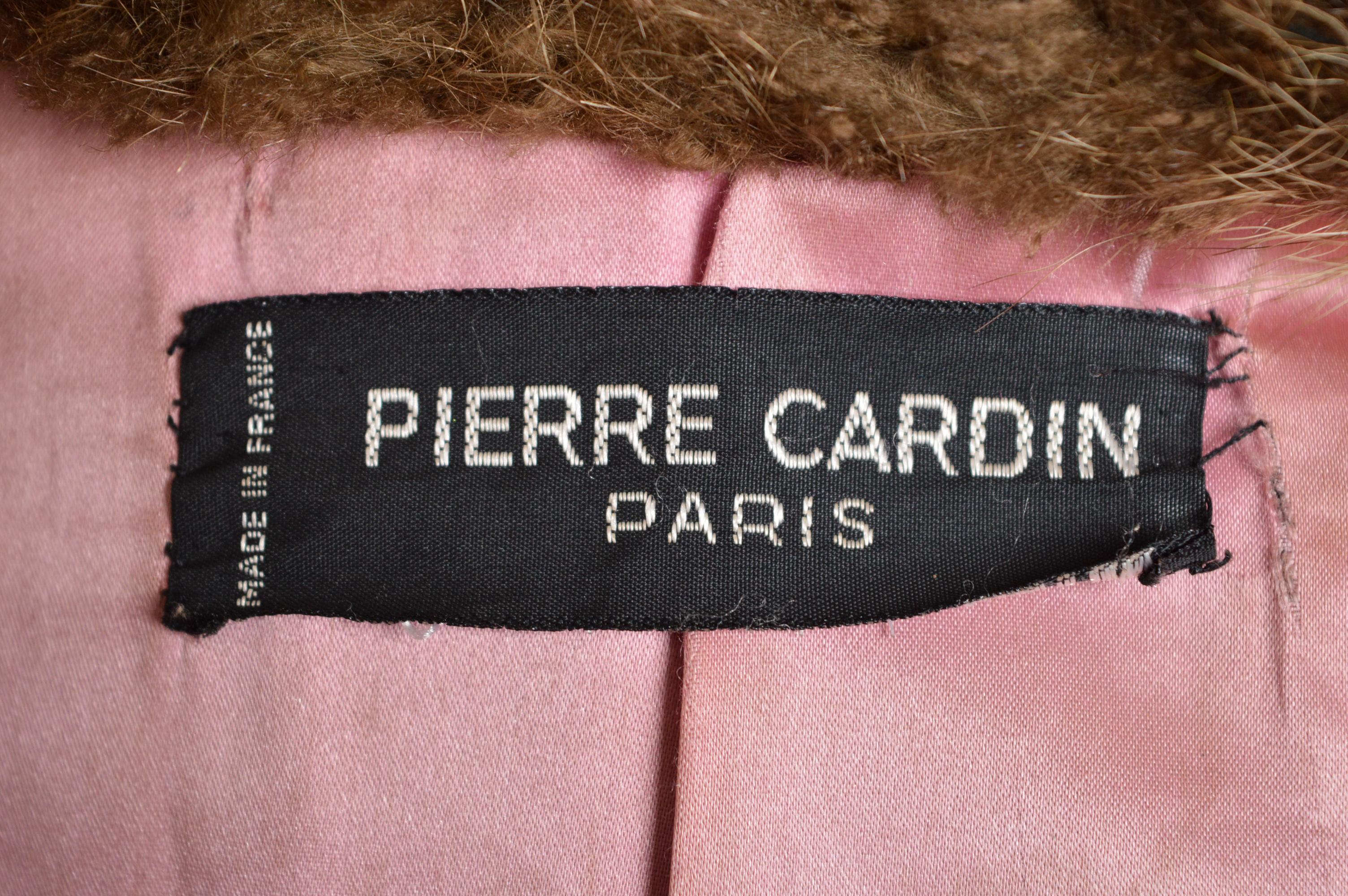 Swinging 1960's PIERRE CARDIN Bohemian Shaggy Racoon Long Real Fur Coates en vente 6