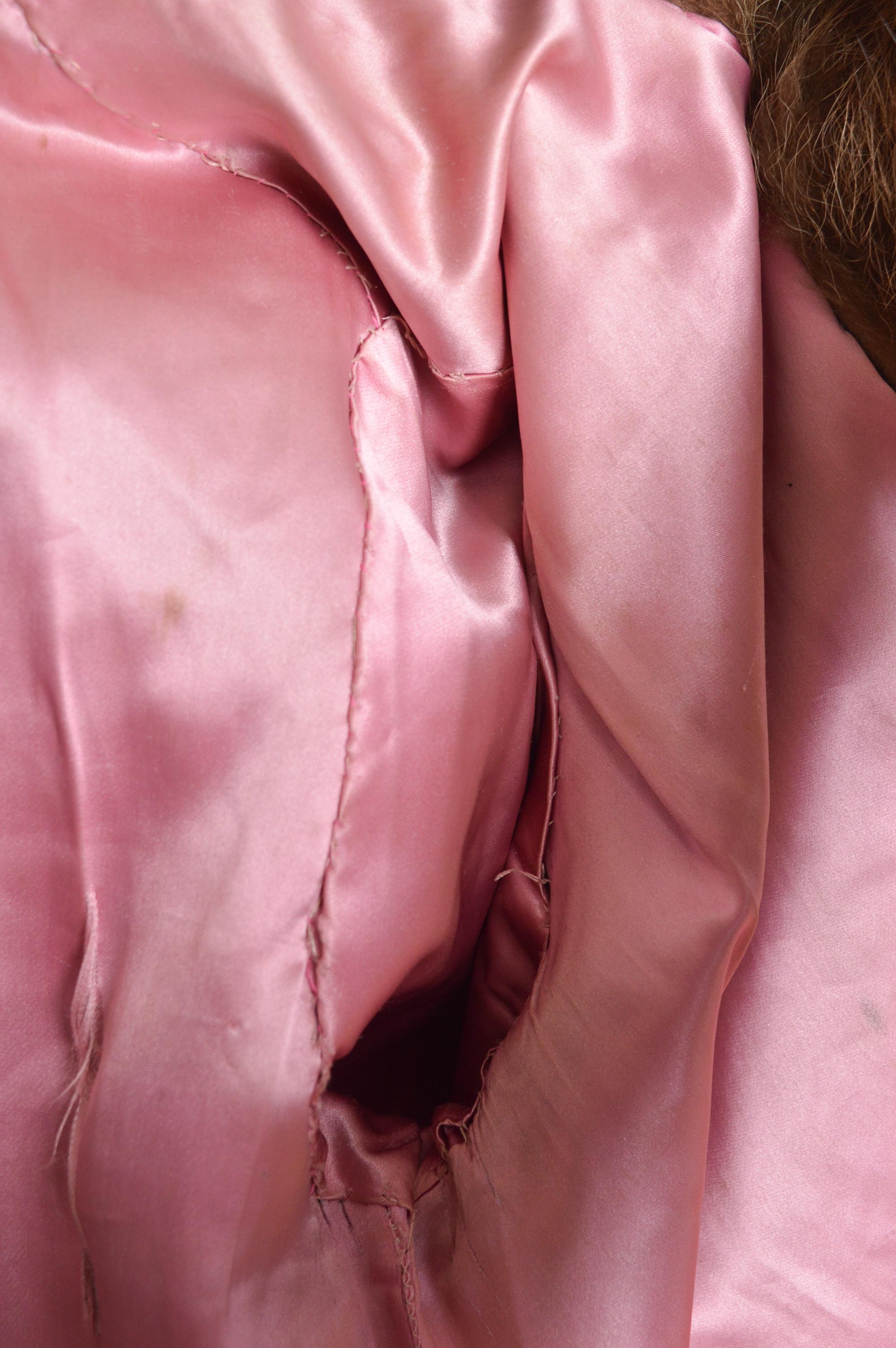 Swinging 1960's PIERRE CARDIN Bohemian Shaggy Racoon Long Real Fur Coates en vente 7