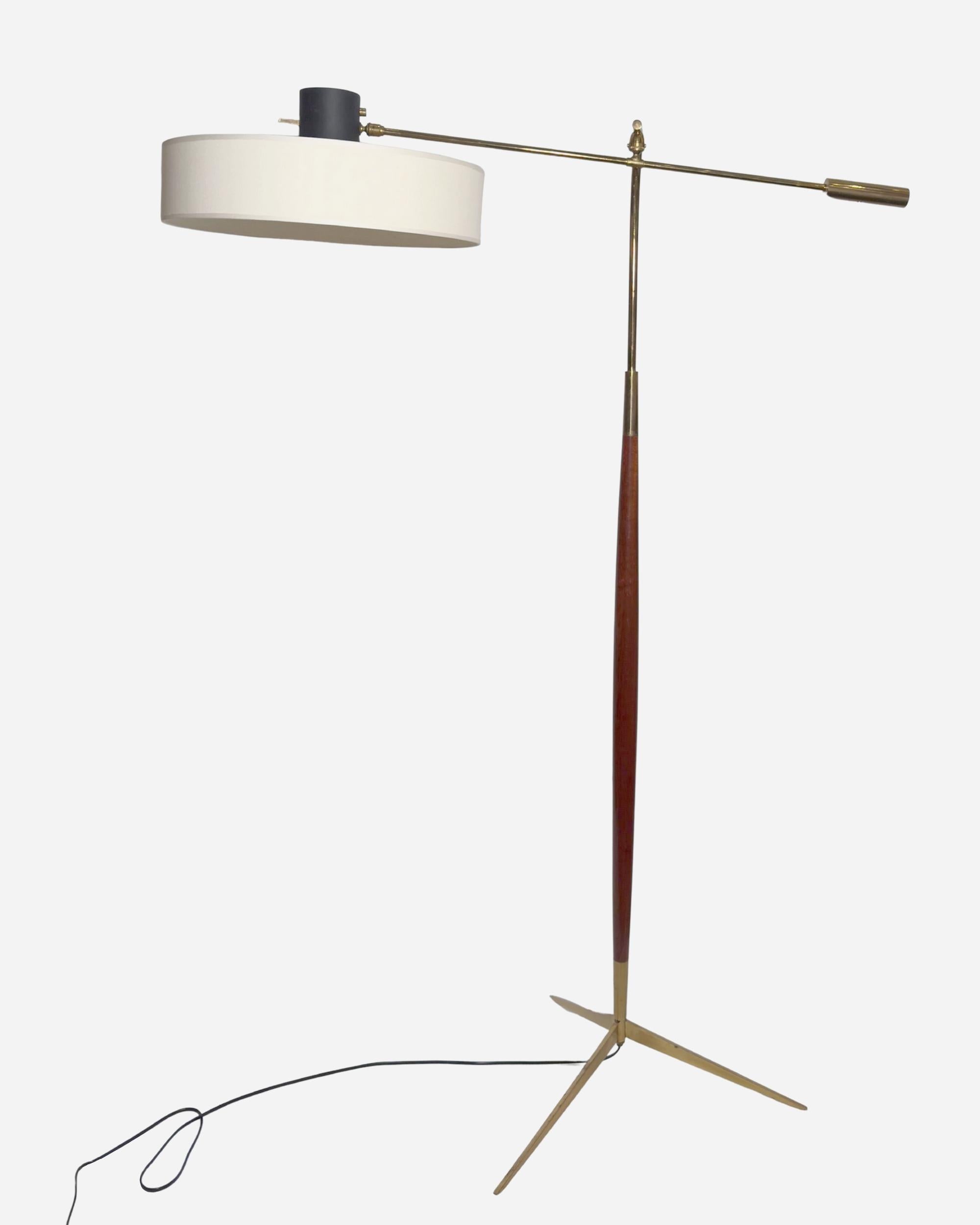 Mid-Century moderno Lampada da terra oscillante con pendolo, Edition Maison Lunel, Francia, circa 1950 in vendita