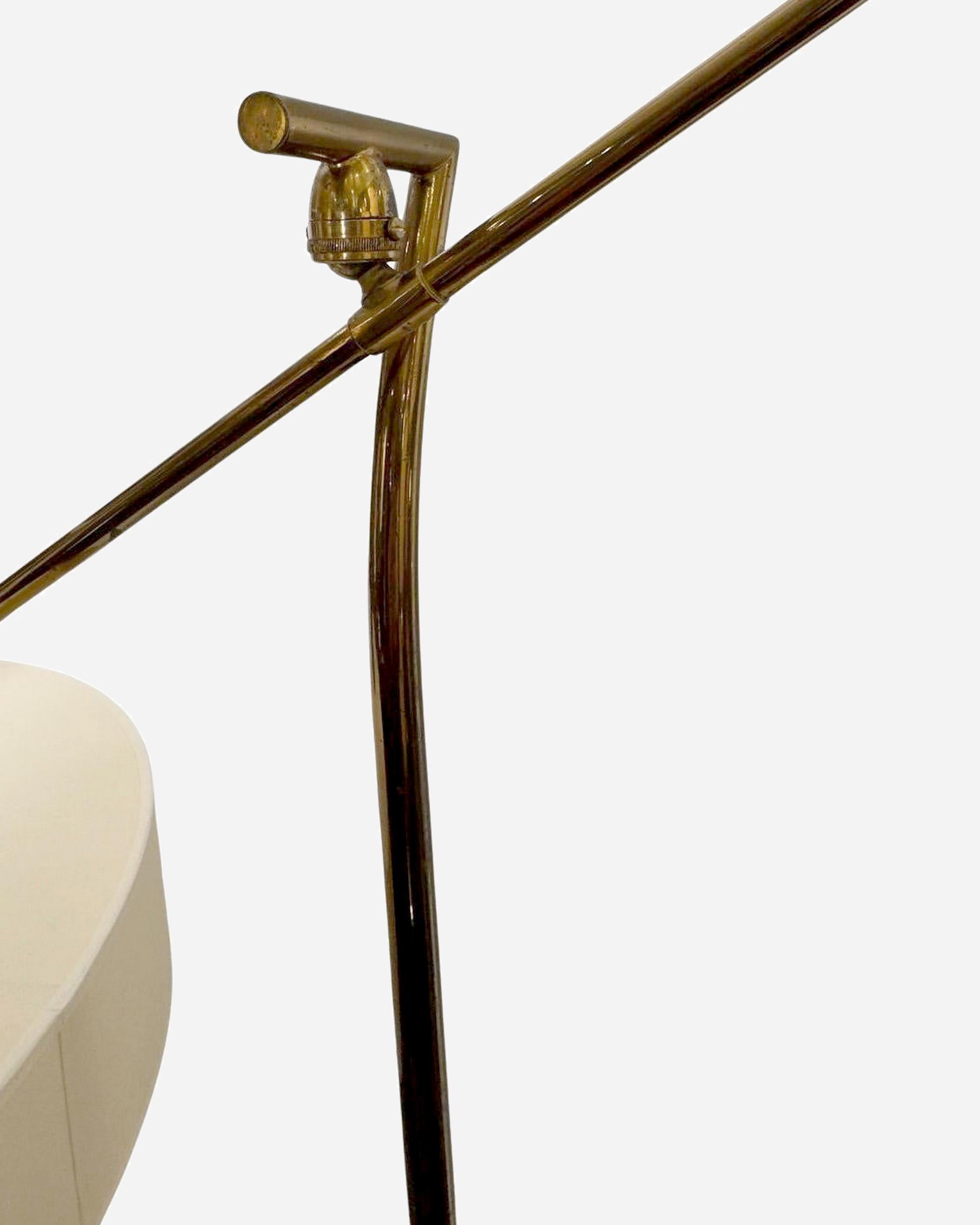 Lampada da terra oscillante con pendolo, Edition Maison Lunel, Francia, circa 1950 In condizioni buone in vendita a Paris, FR