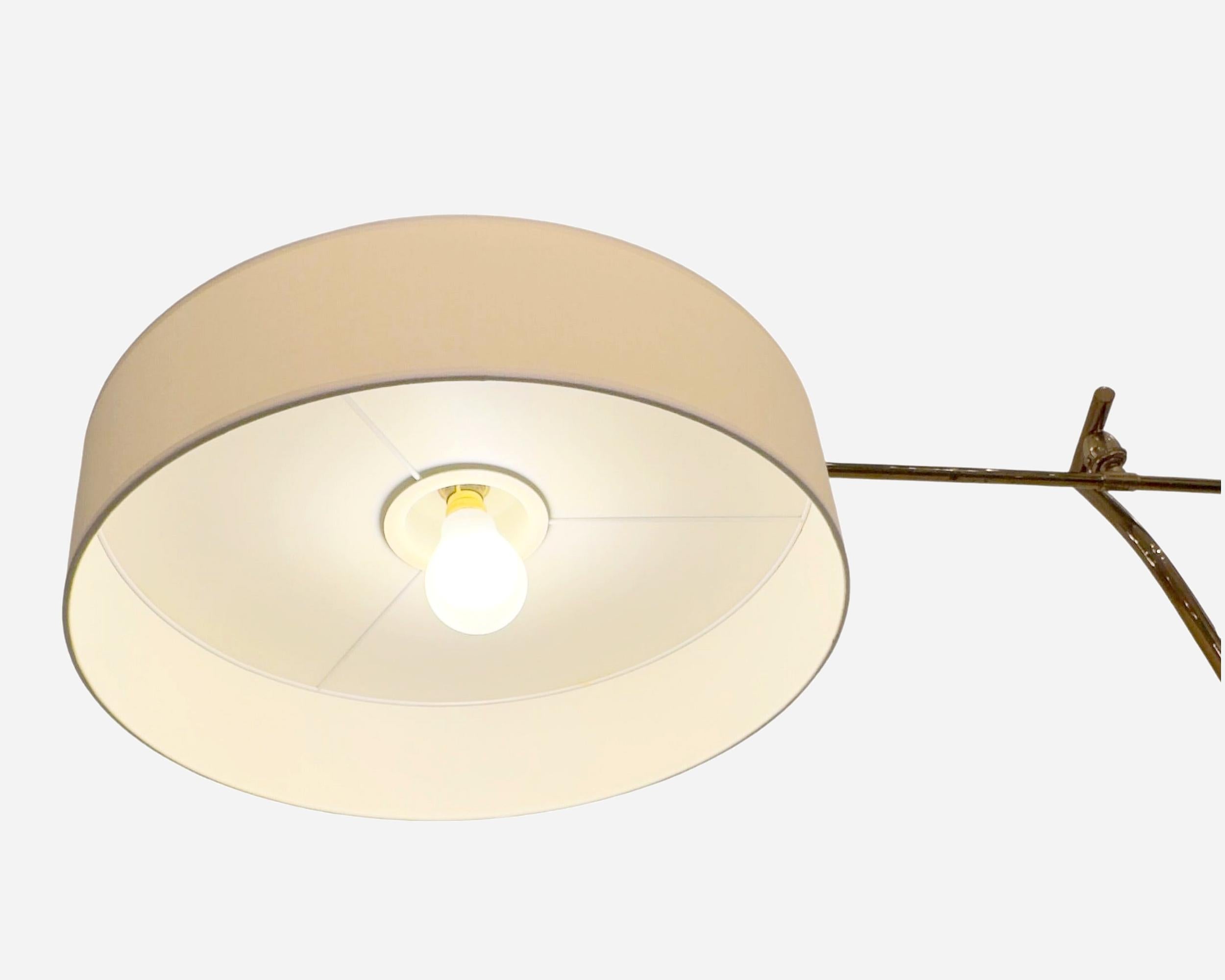 Metà XX secolo Lampada da terra oscillante con pendolo, Edition Maison Lunel, Francia, circa 1950 in vendita