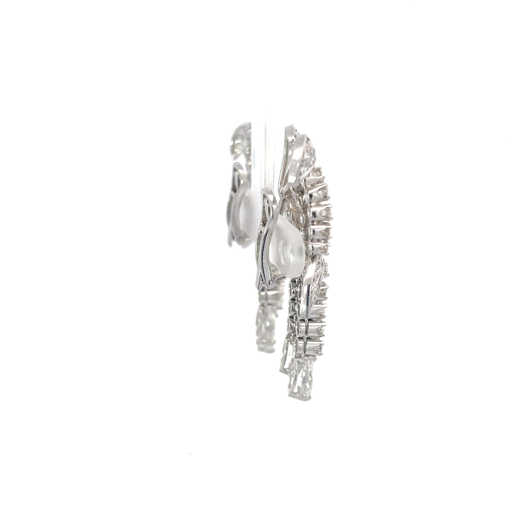 Platin-Ohrringe mit Wirbel 6,25 Karat Diamant-Ohrringe im Zustand „Hervorragend“ im Angebot in Dallas, TX