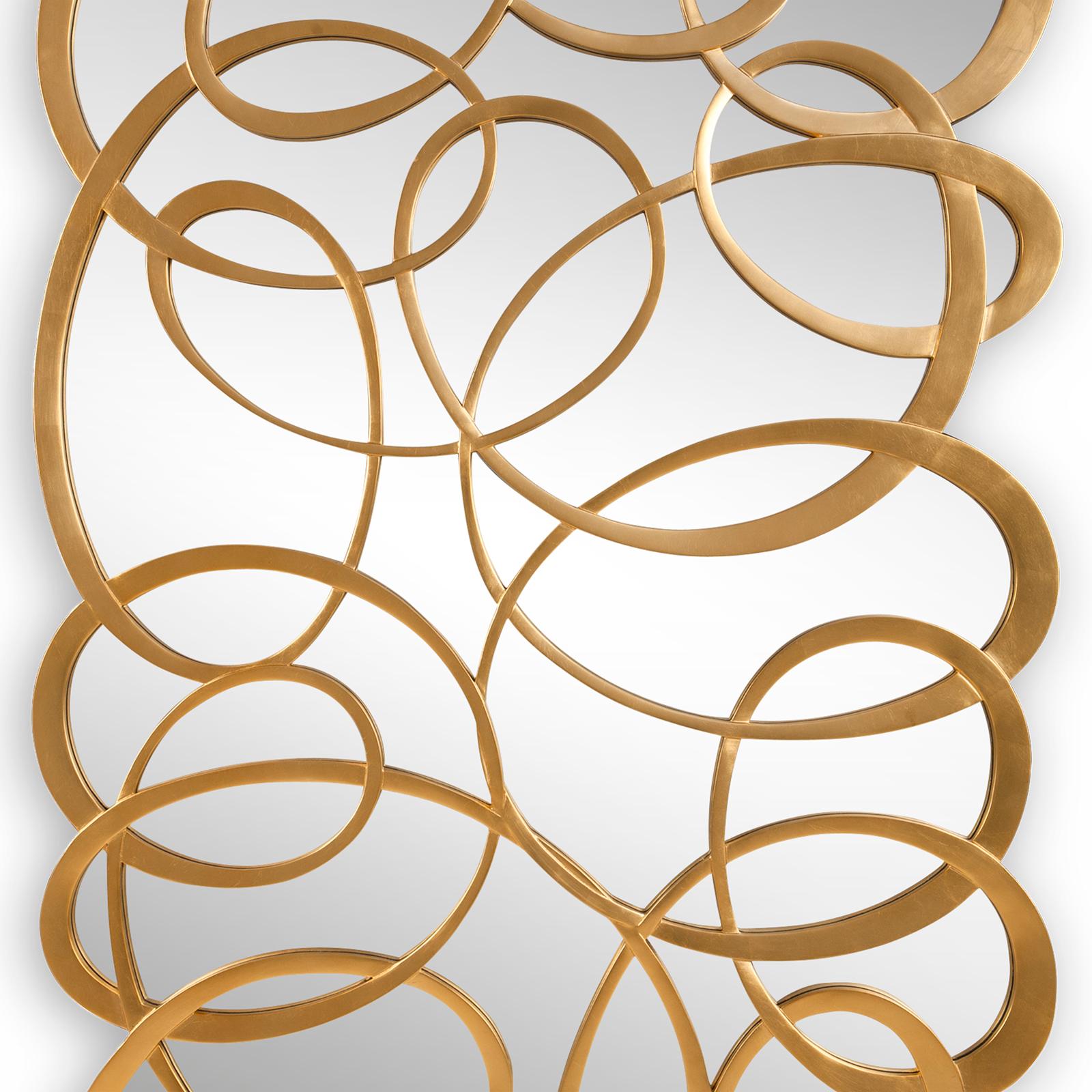 Sculpté à la main Miroir Swirl Gold en bois d'acajou massif en vente