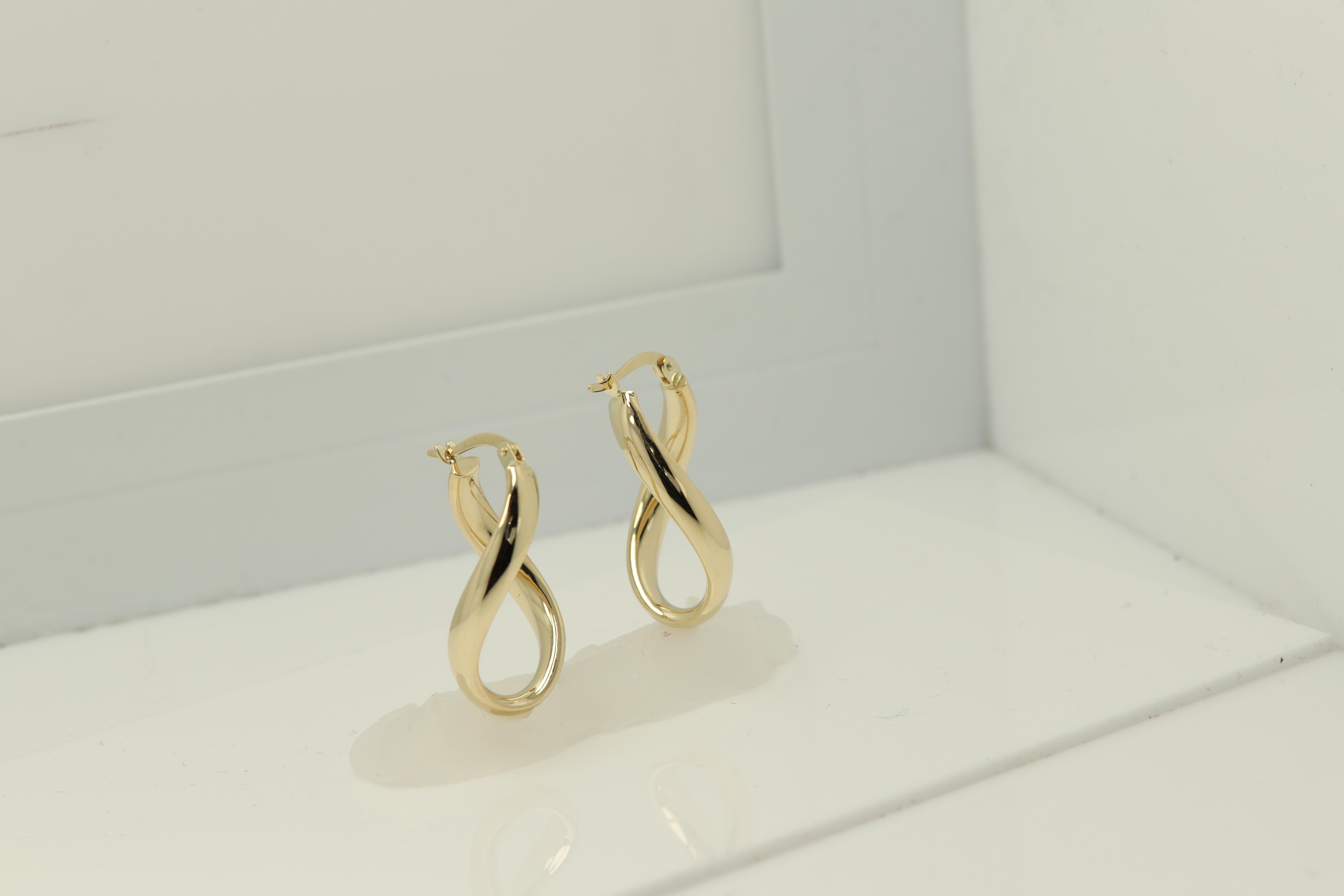 Swirl Italian Hoops 14 Karat Solid Gold Earrings Gold Hoops Artistic Earrings For Sale 4