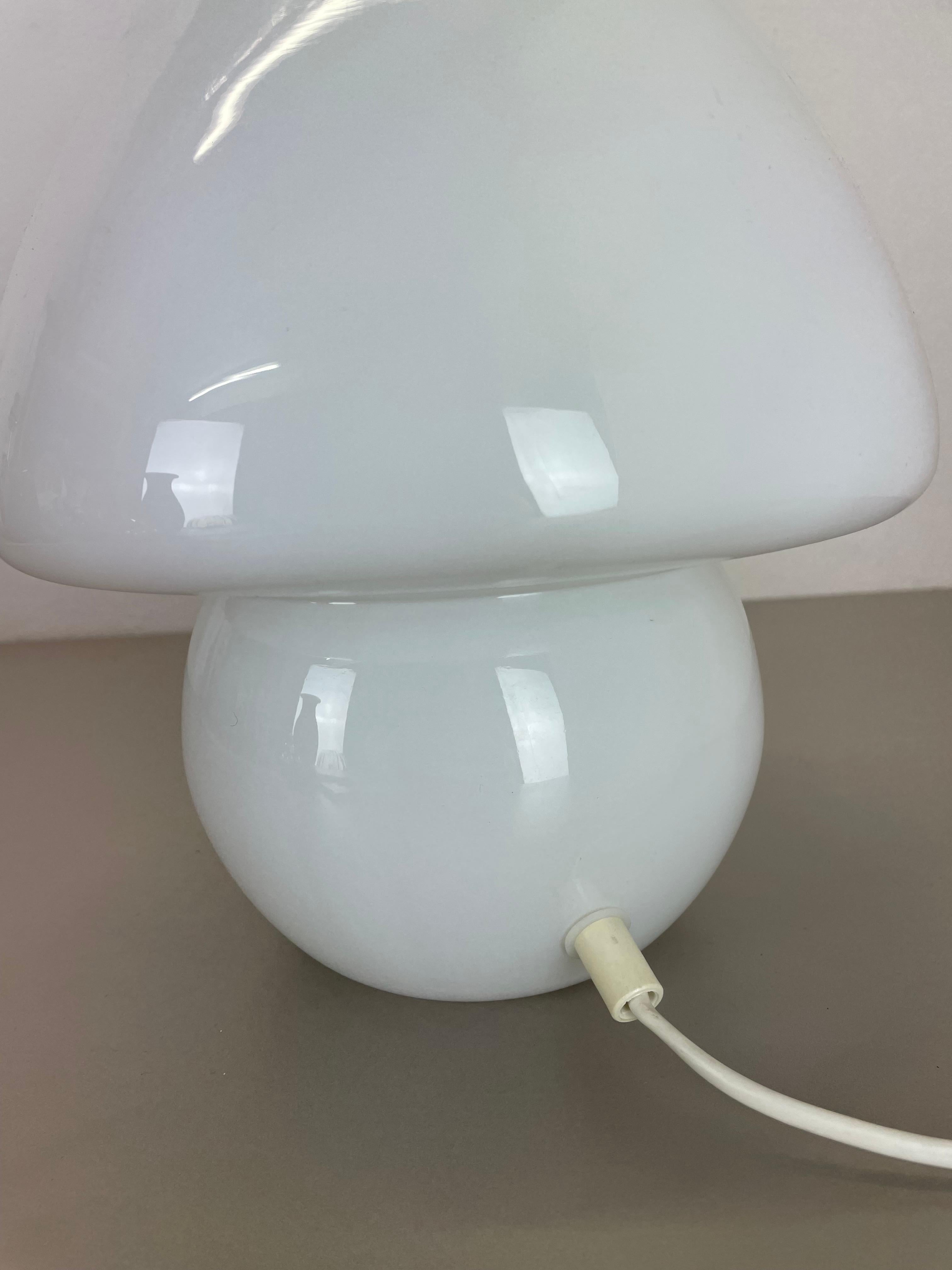 Lampe de bureau SWIRL en verre de Murano fabriquée par Vetri Murano, Italie, 1970 en vente 4