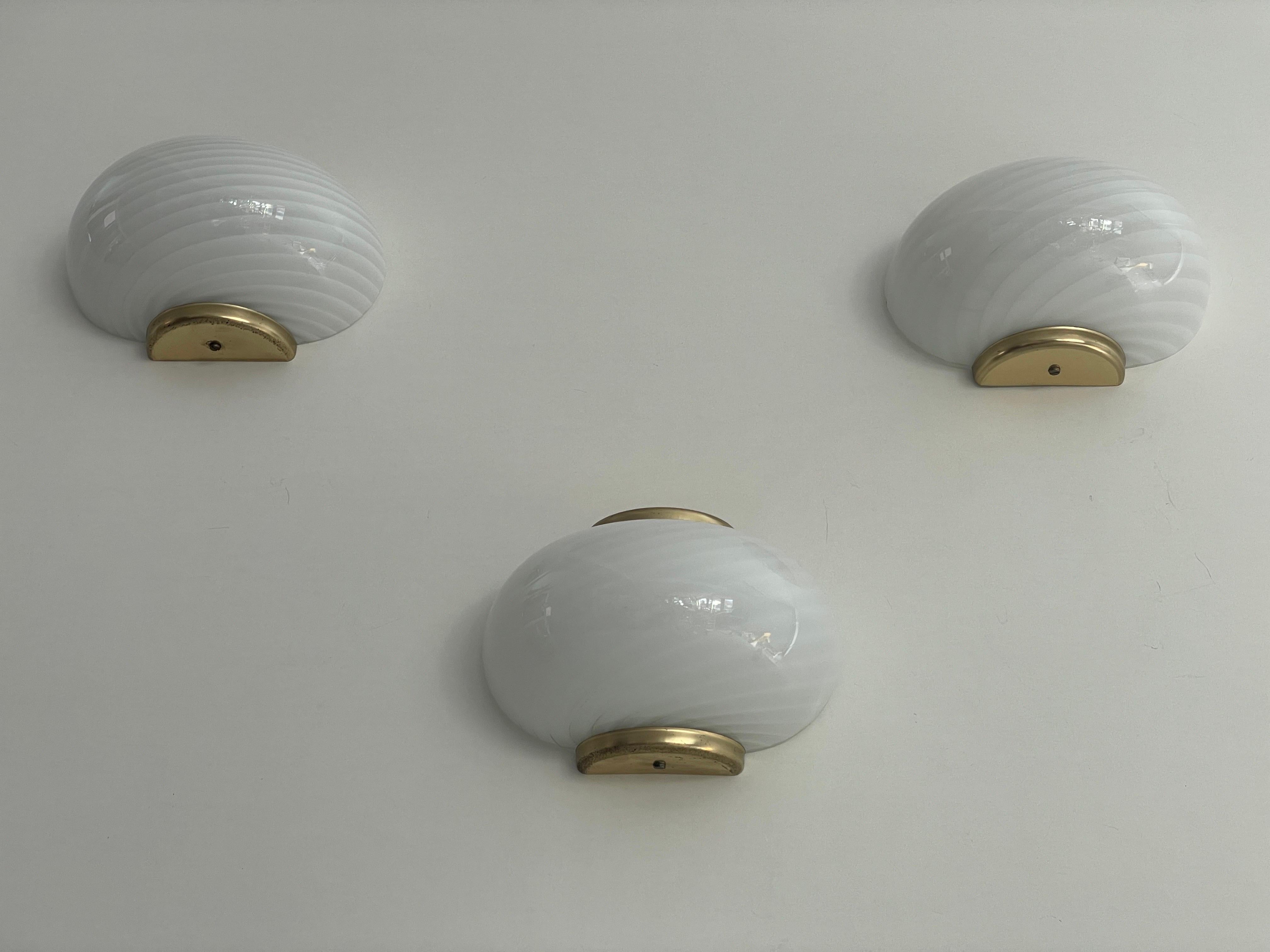 Space Age Swirl pattern Murano Glass and Brass Set of 3 Sconces by Beatrix, 1970s, Italy For Sale