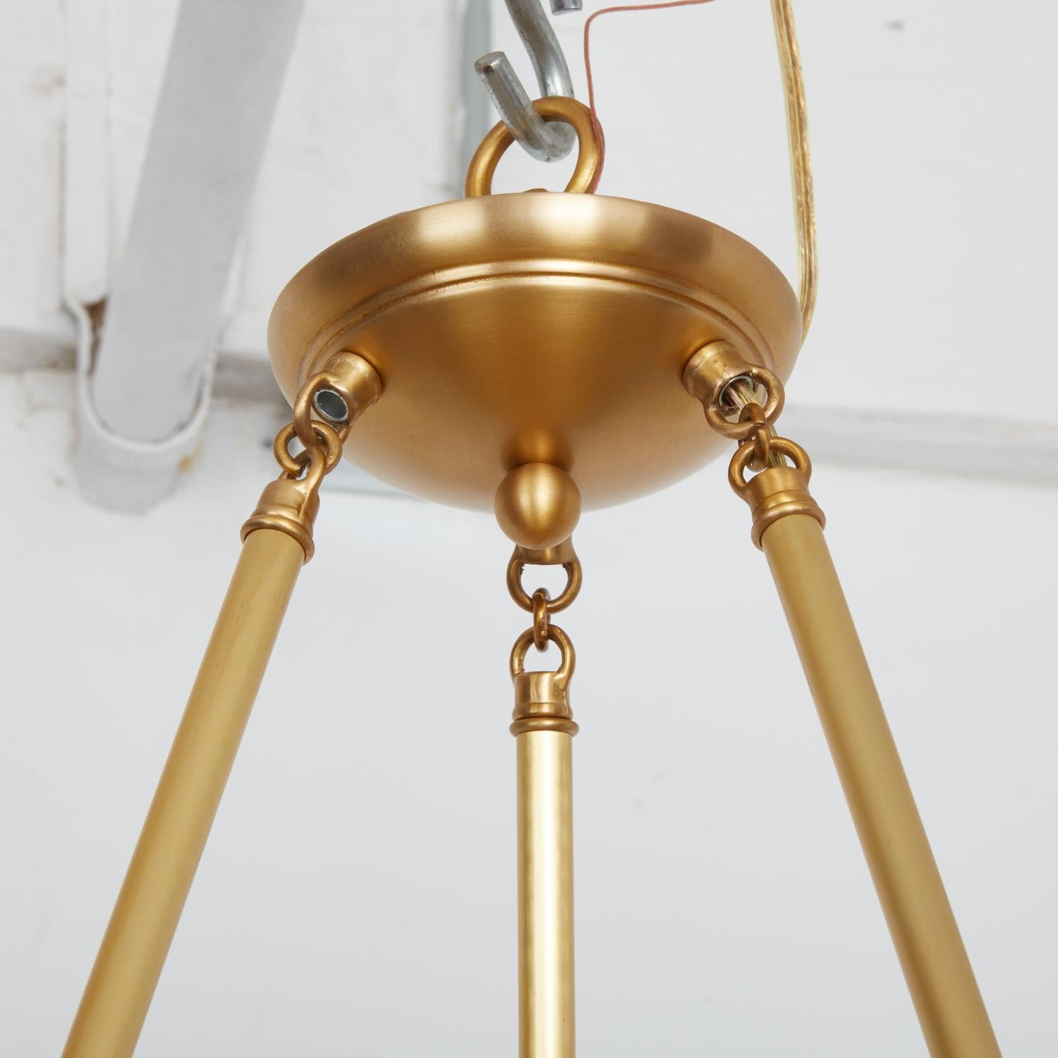 Swirl Pendant Light in Brass by David Duncan In New Condition For Sale In New York, NY