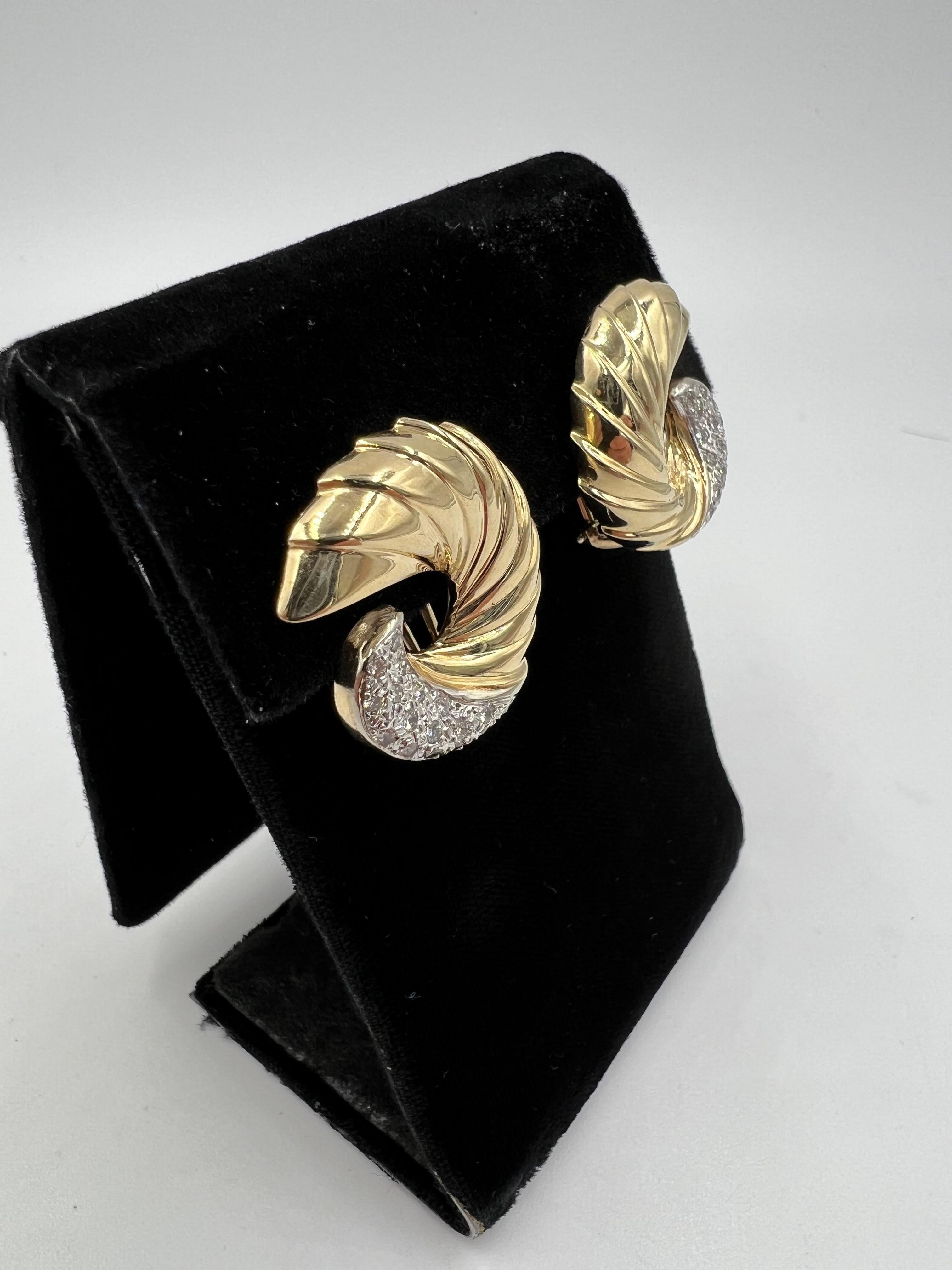 Swirl Yellow Gold Diamond Clip And Post Earrings In Good Condition For Sale In Los Angeles, CA