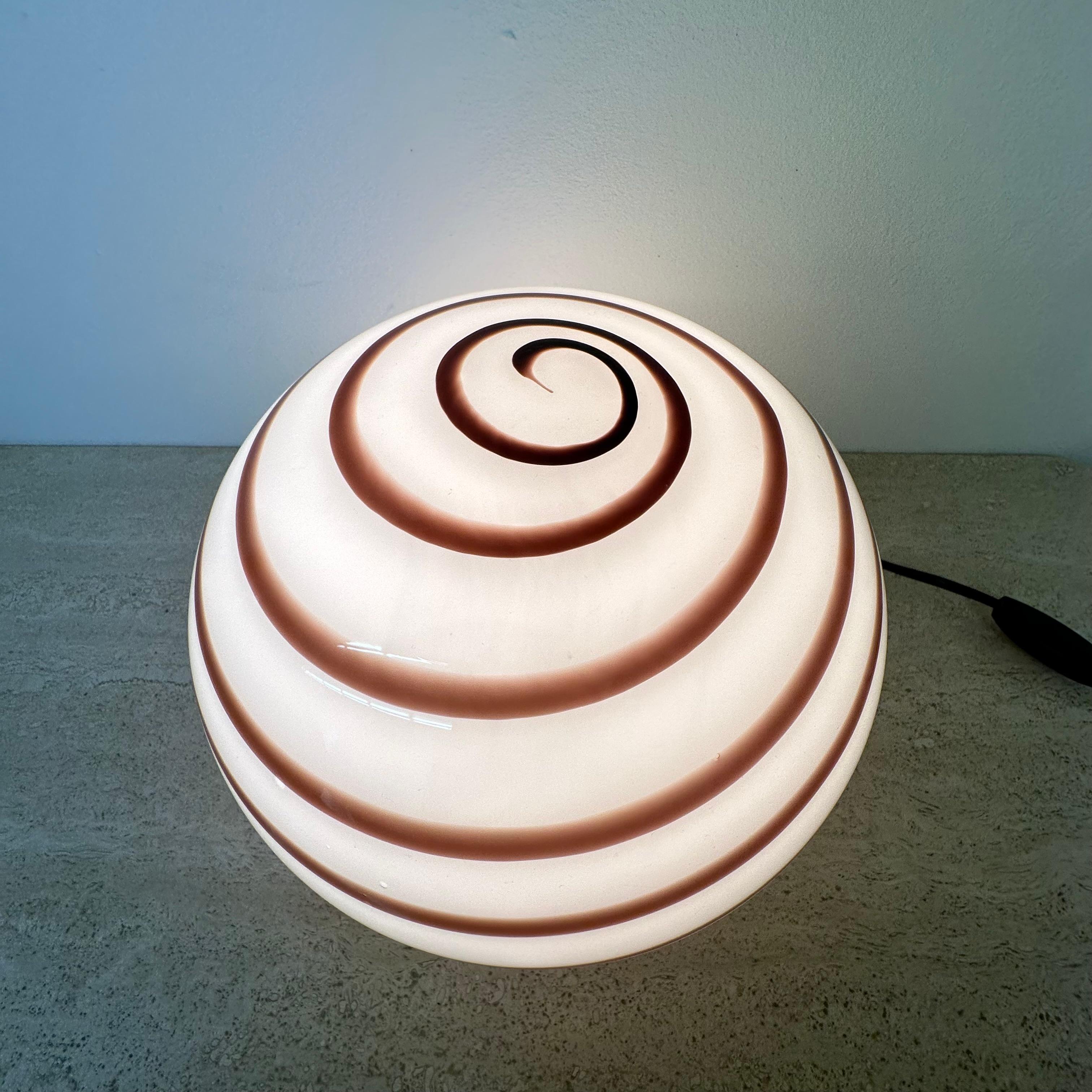 Swirl Zebra table lamp murano glass , 1970’s In Good Condition In Delft, NL