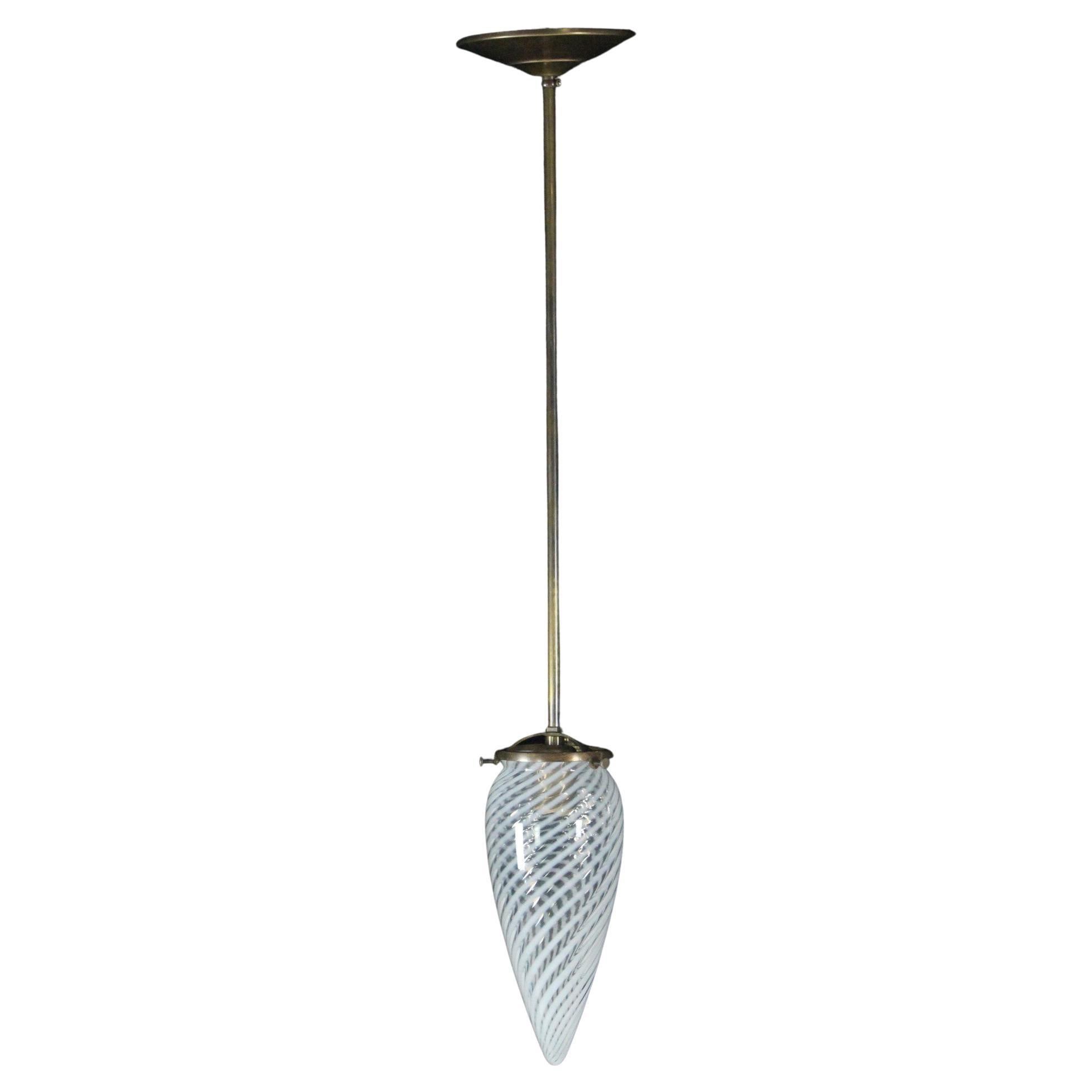 Lampe à suspension en forme de cône en verre vaseline tourbillonné