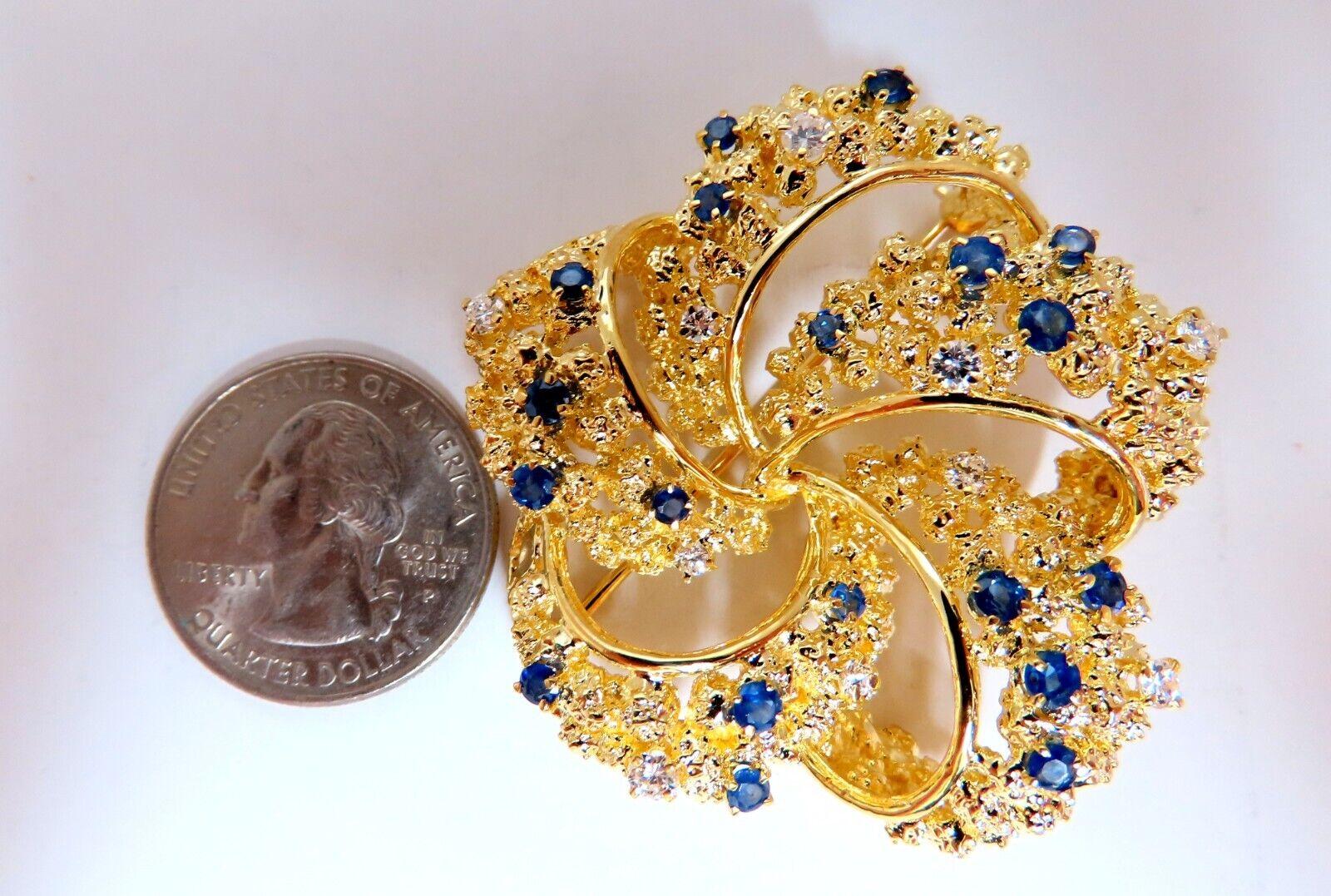 Swirling 18kt Gold Natural Sapphire Diamonds Pin In New Condition For Sale In New York, NY