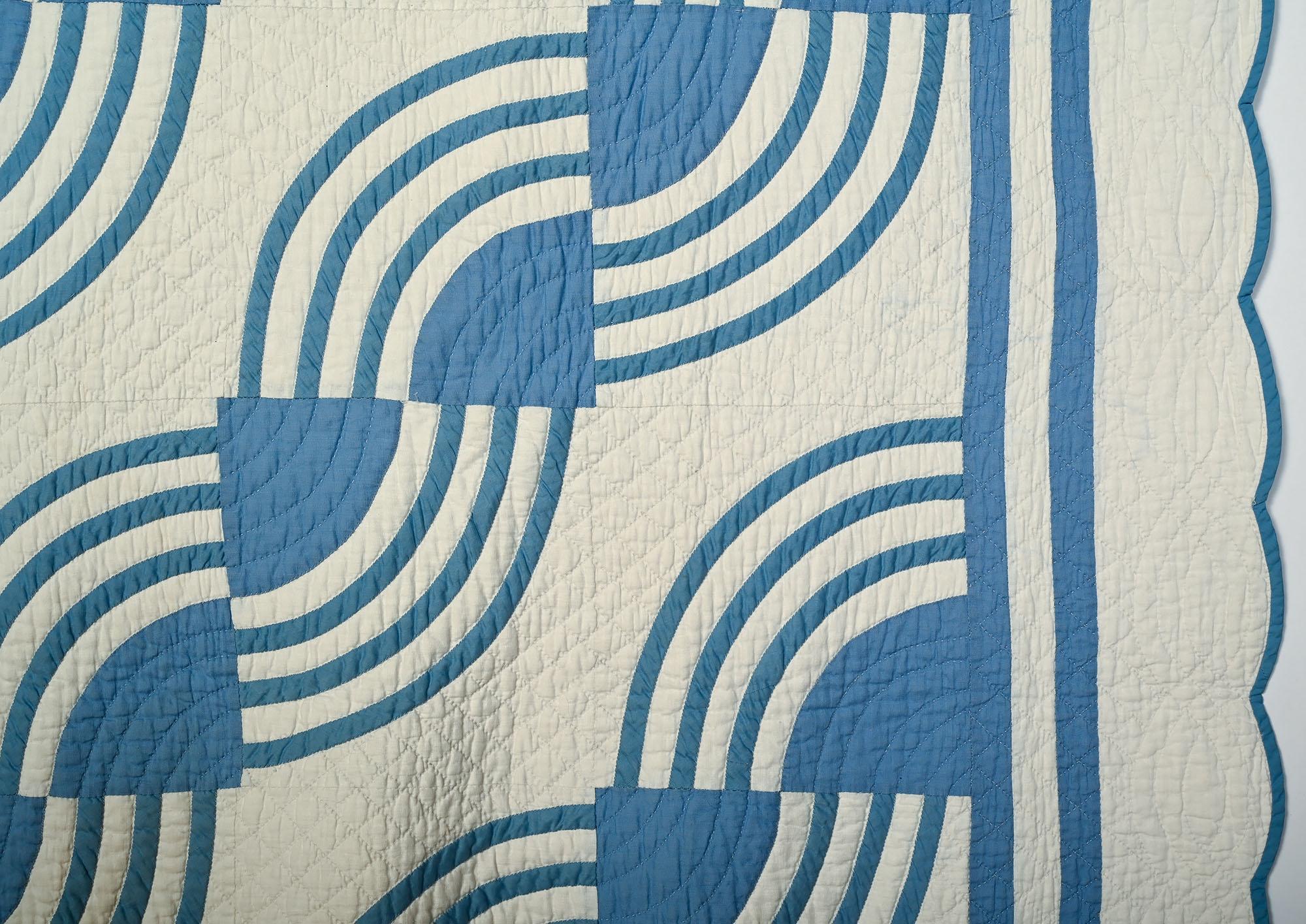 Quilt mit wirbelnden Fächern (amerikanisch) im Angebot