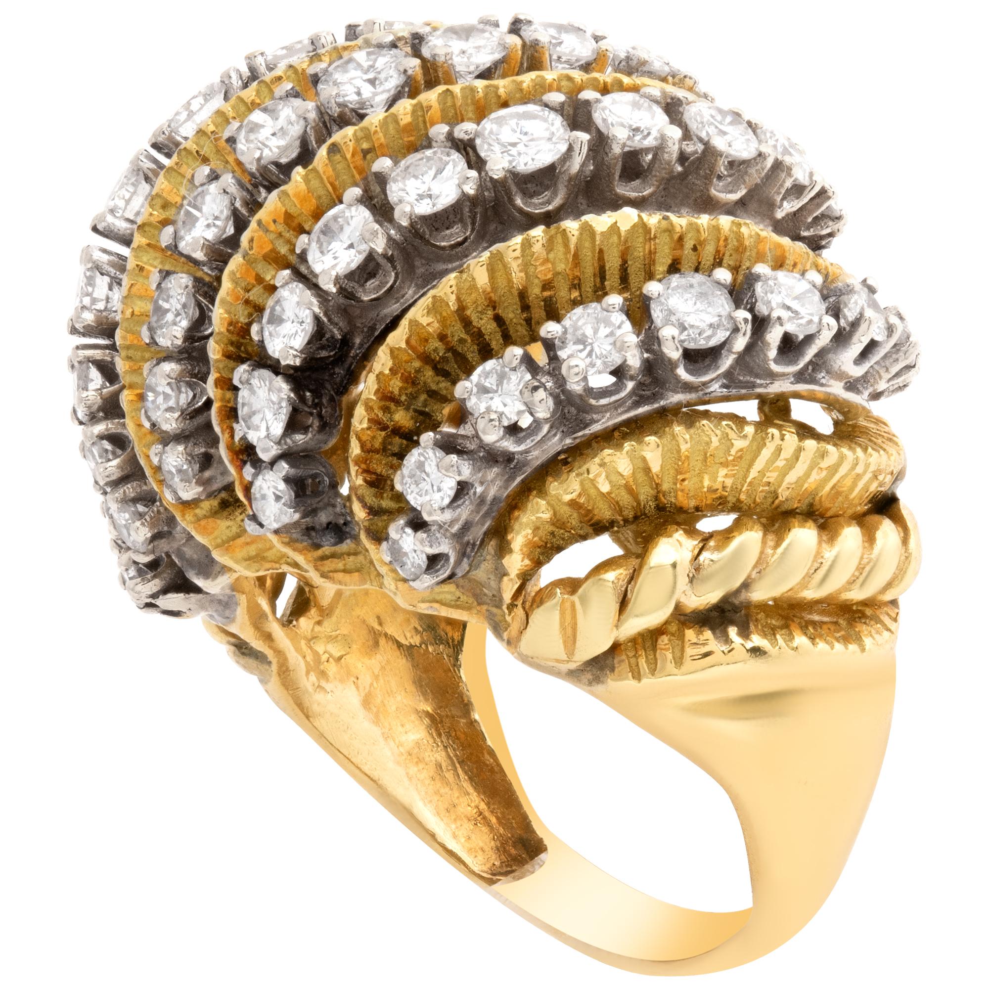 Women's Swirls of diamonds in a cocktail ring in 18k. 1.50cts in round diamonds. Size 5. For Sale