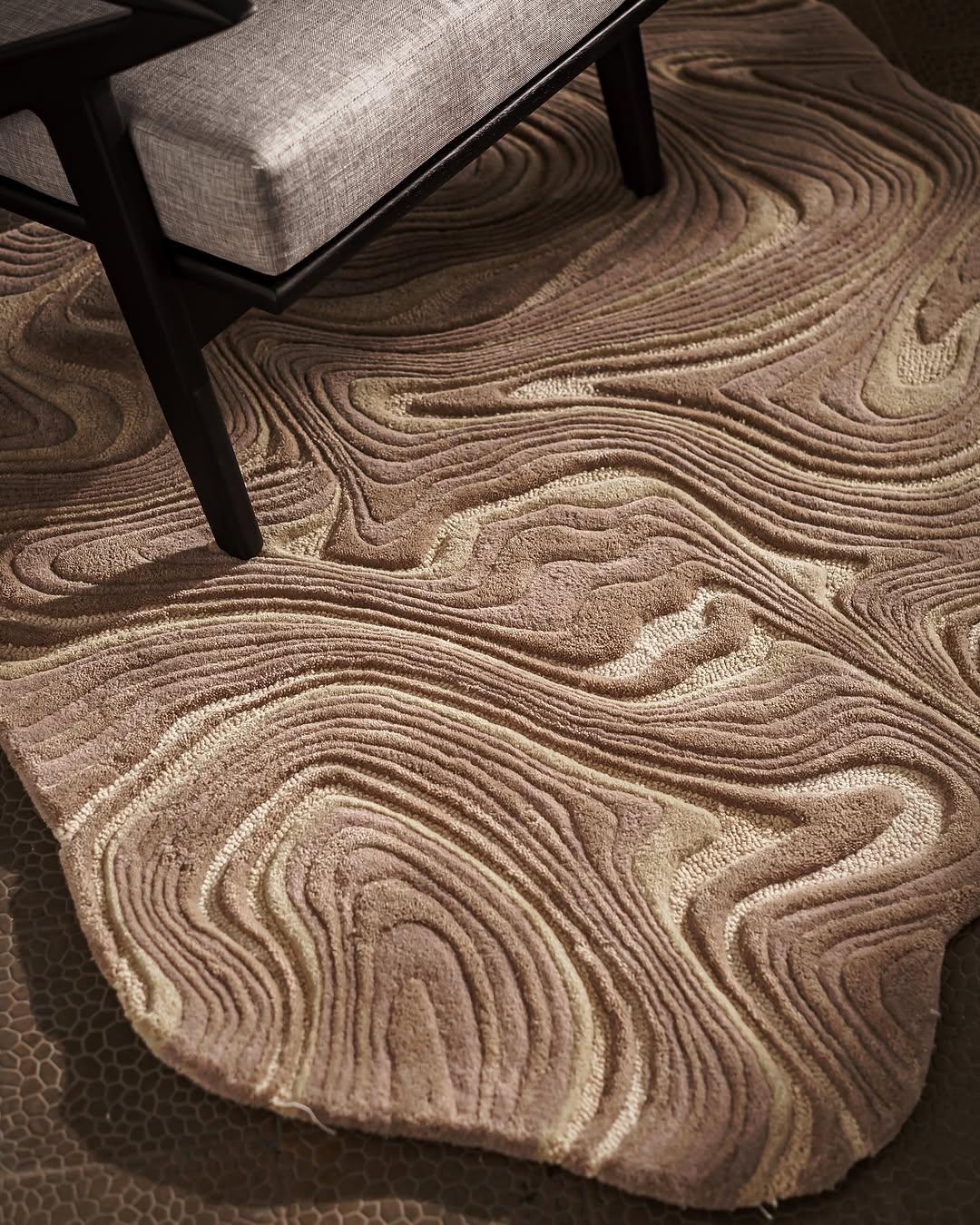 Teppich Swirls Wirbel in organischer Form von RAG home (Handgefertigt) im Angebot