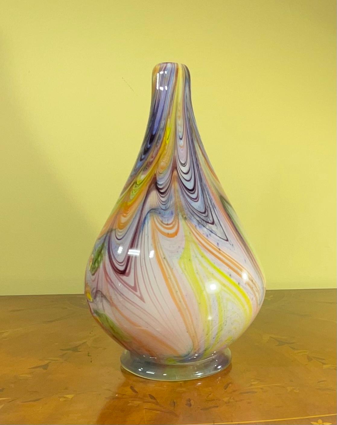 Swirly Multicolored Studio Murano Glass Vase. In Good Condition For Sale In Delray Beach, FL