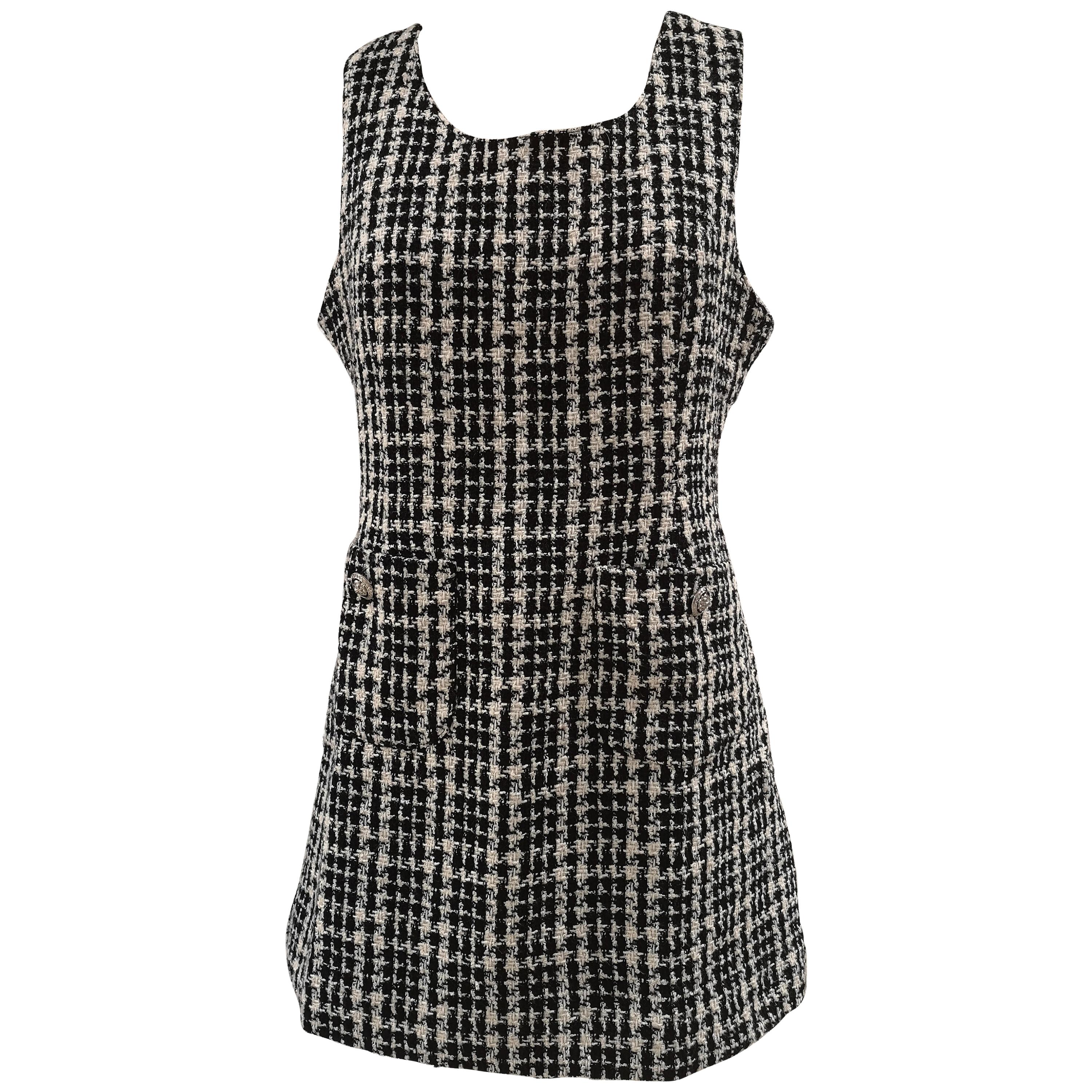 Swish black and white pied de poule dress