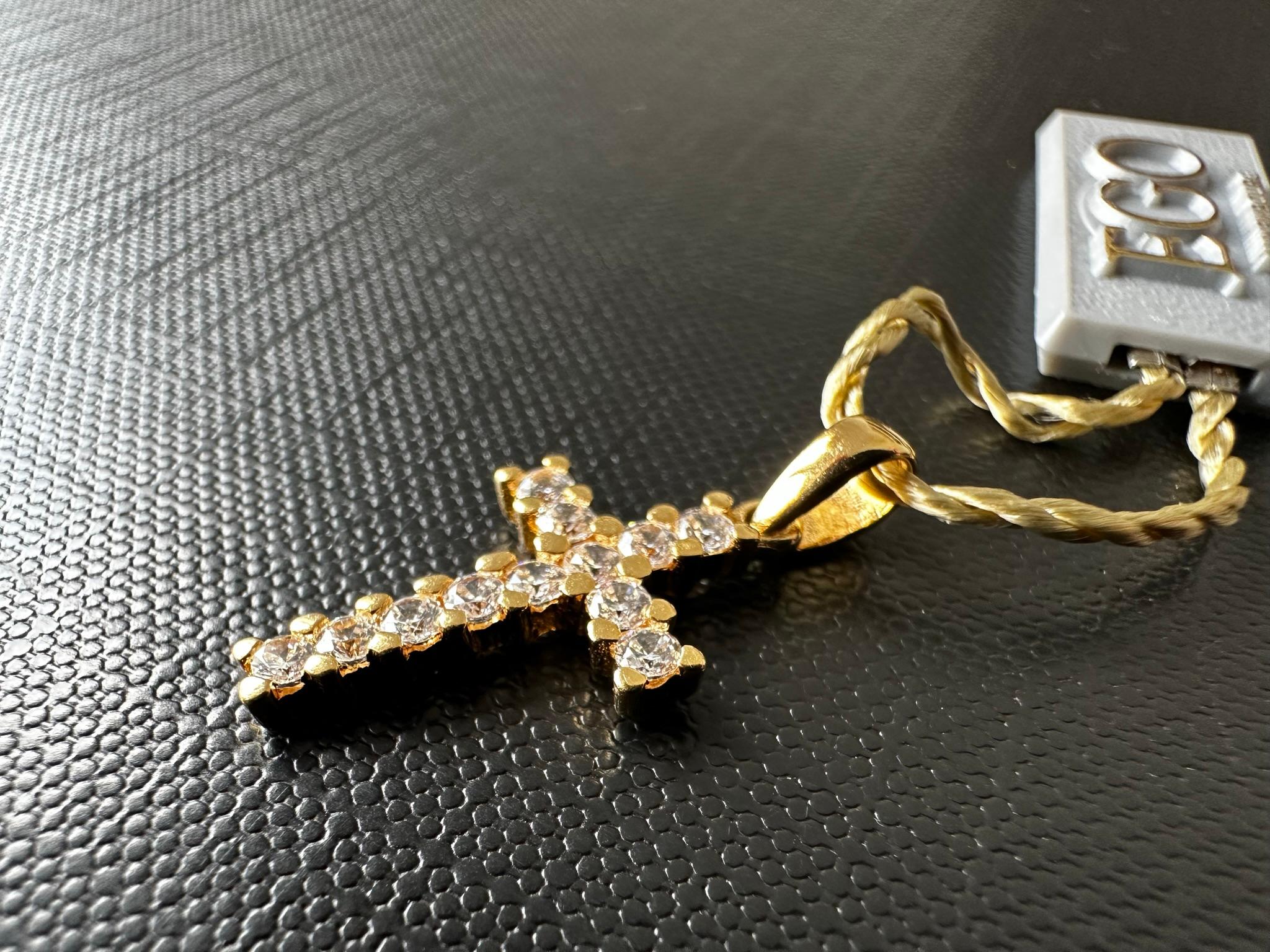 Women's or Men's Swiss 18kt Yellow Gold Cross with Diamonds For Sale