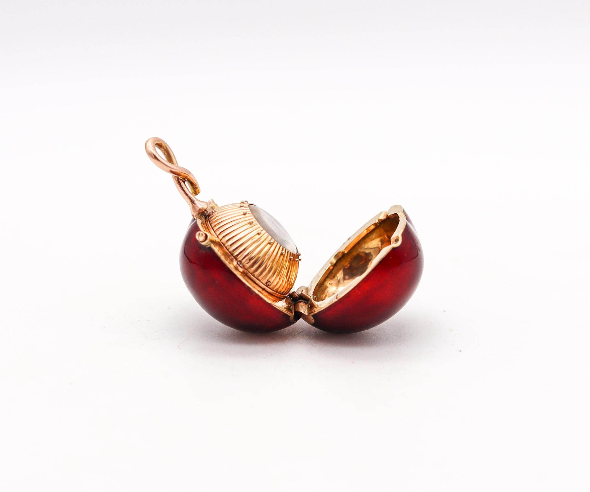 Swiss 1915 Bezel Wind Enamel Cherry Shaped Miniature Pendant Watch In 18Kt Gold For Sale 1
