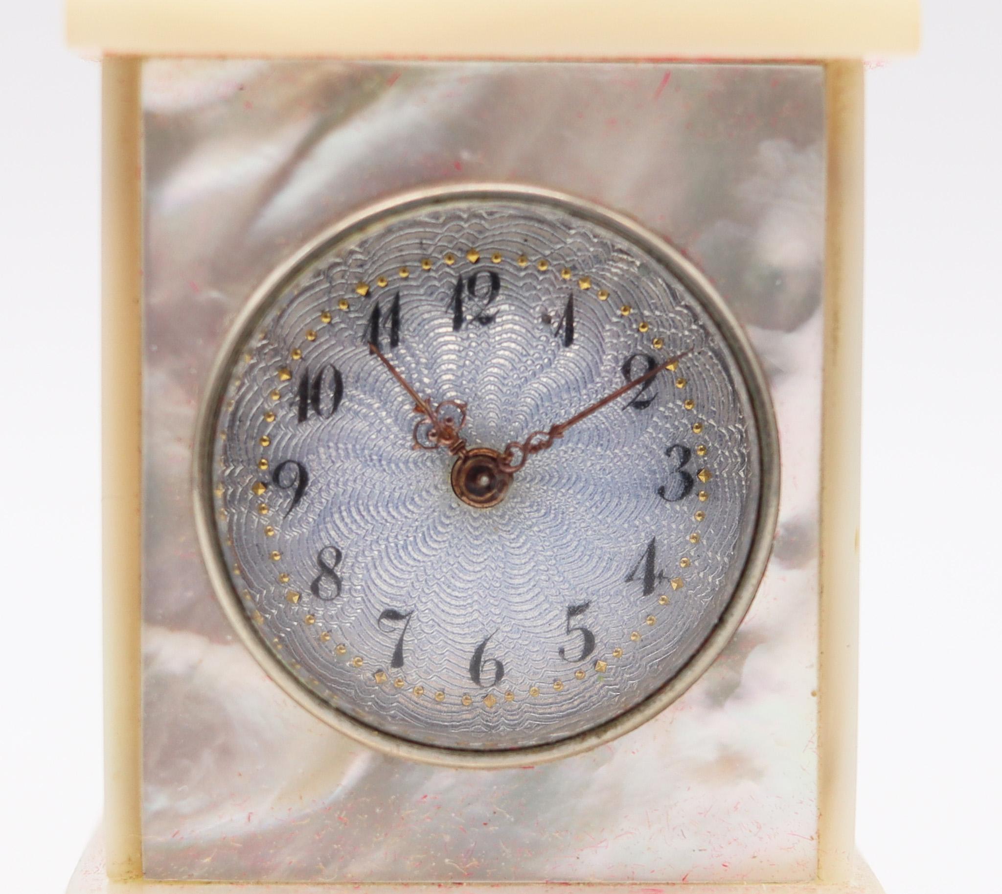 Hand-Carved Swiss 1920 Art Deco Miniature Carriage Clock In Sterling Silver With White Nacre