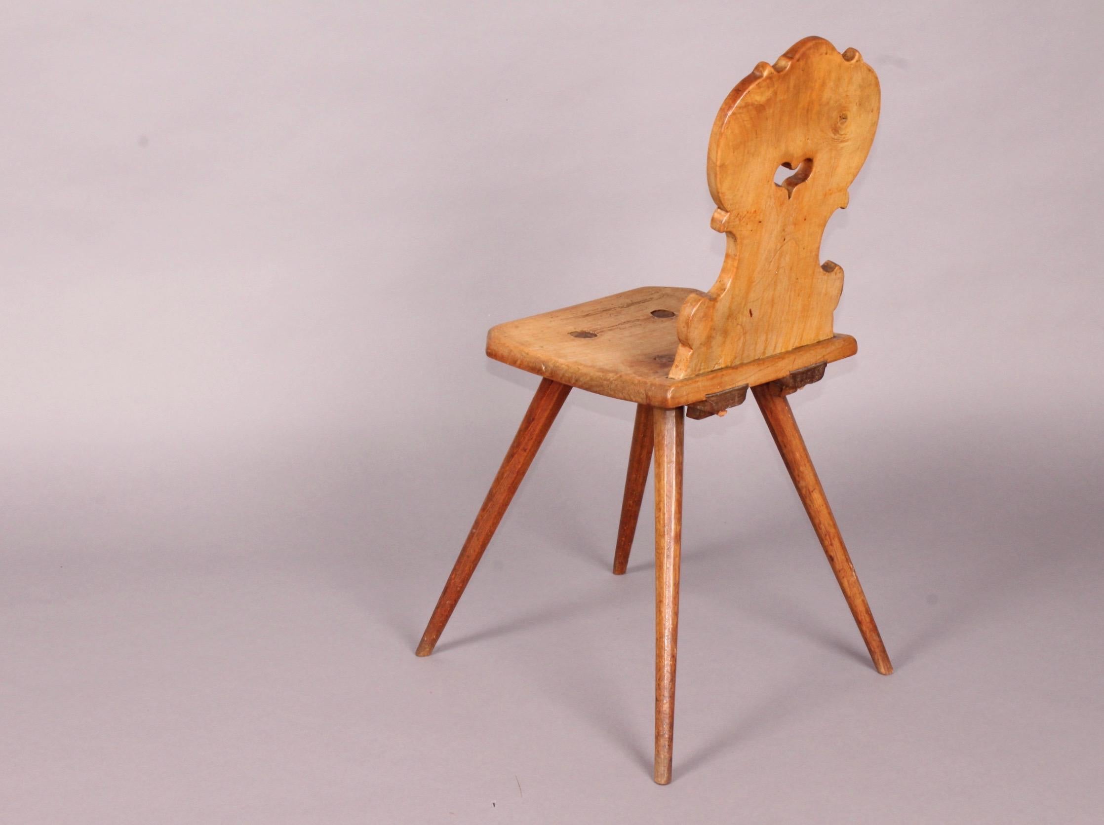 Legno Alpi svizzere, arte popolare , Escabelle in vendita