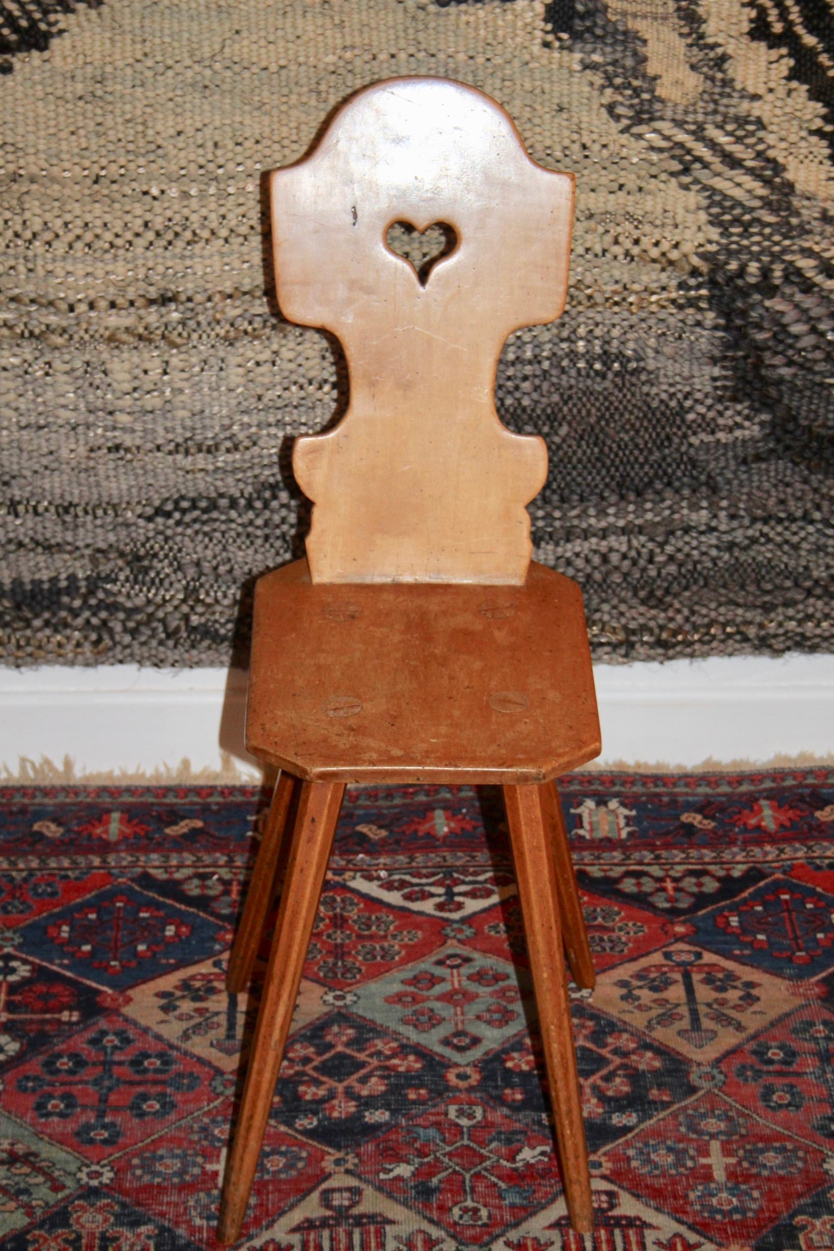 escabelle suisse de Gruyere B25 