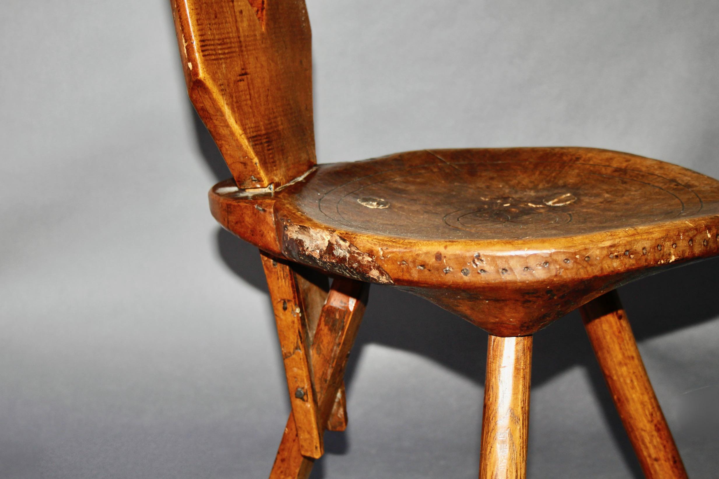 XIXe siècle Fauteuil d'art populaire suisse du village de Verbier Wallis en vente