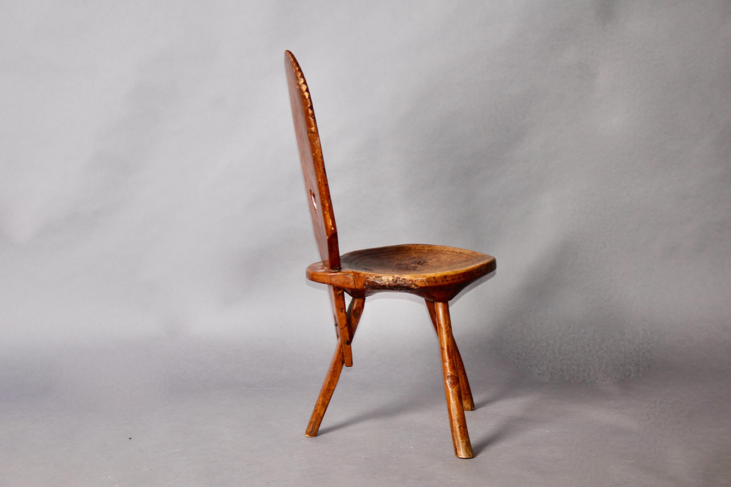 Fauteuil d'art populaire suisse du village de Verbier Wallis en vente 3