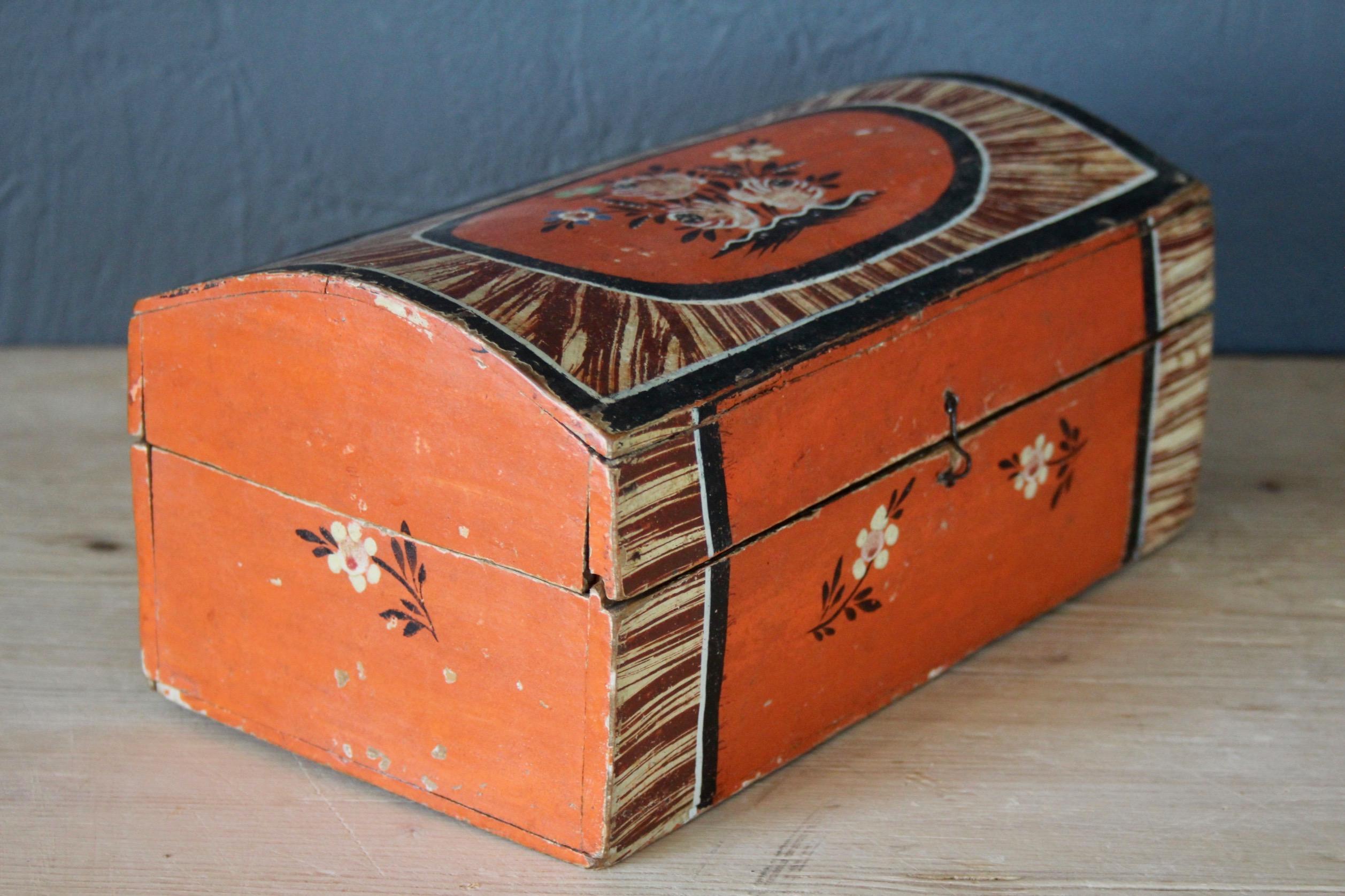 Wood Swiss alp painted box  For Sale