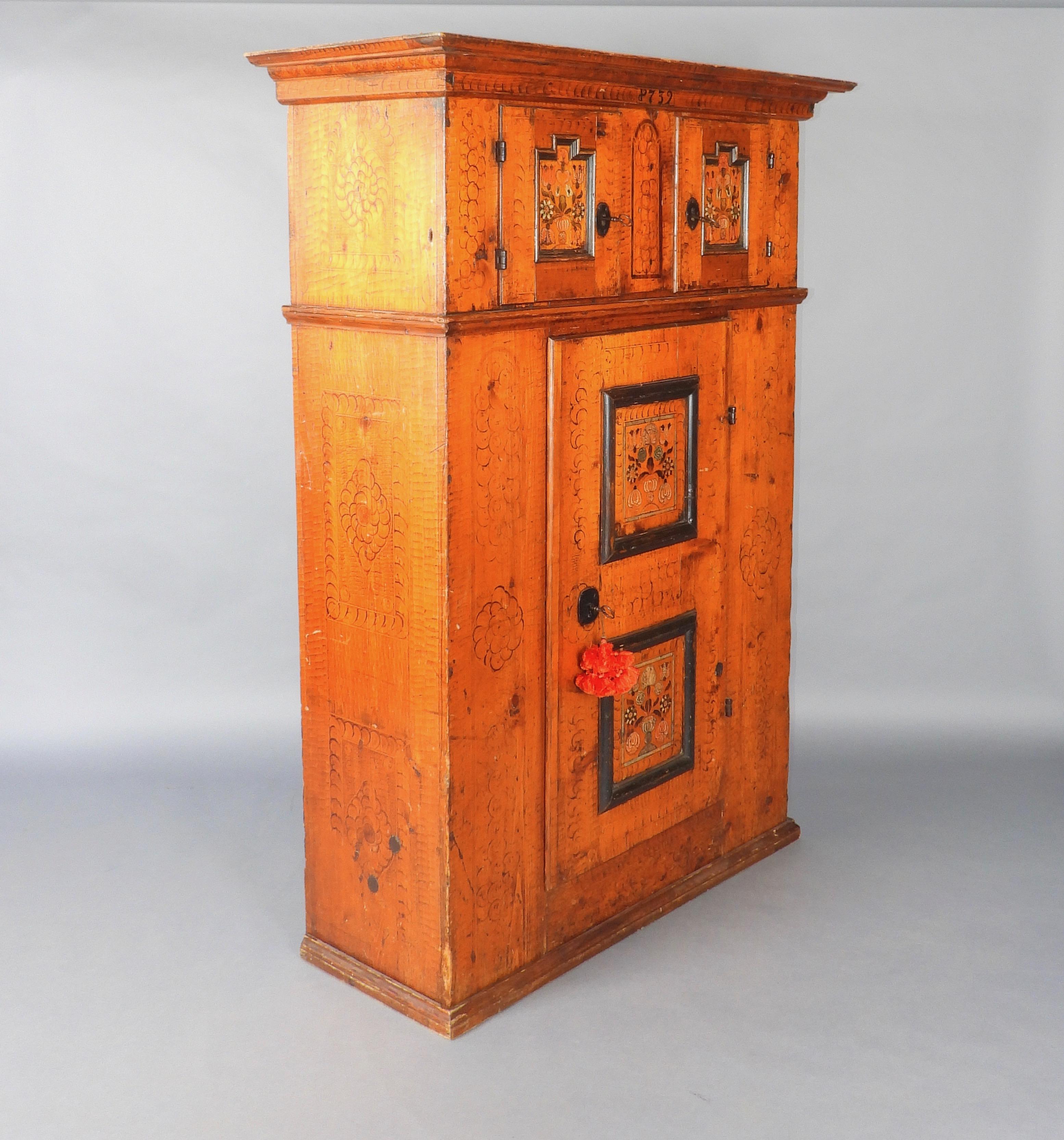 Swiss alp painted cupboard dated 1732 For Sale 2